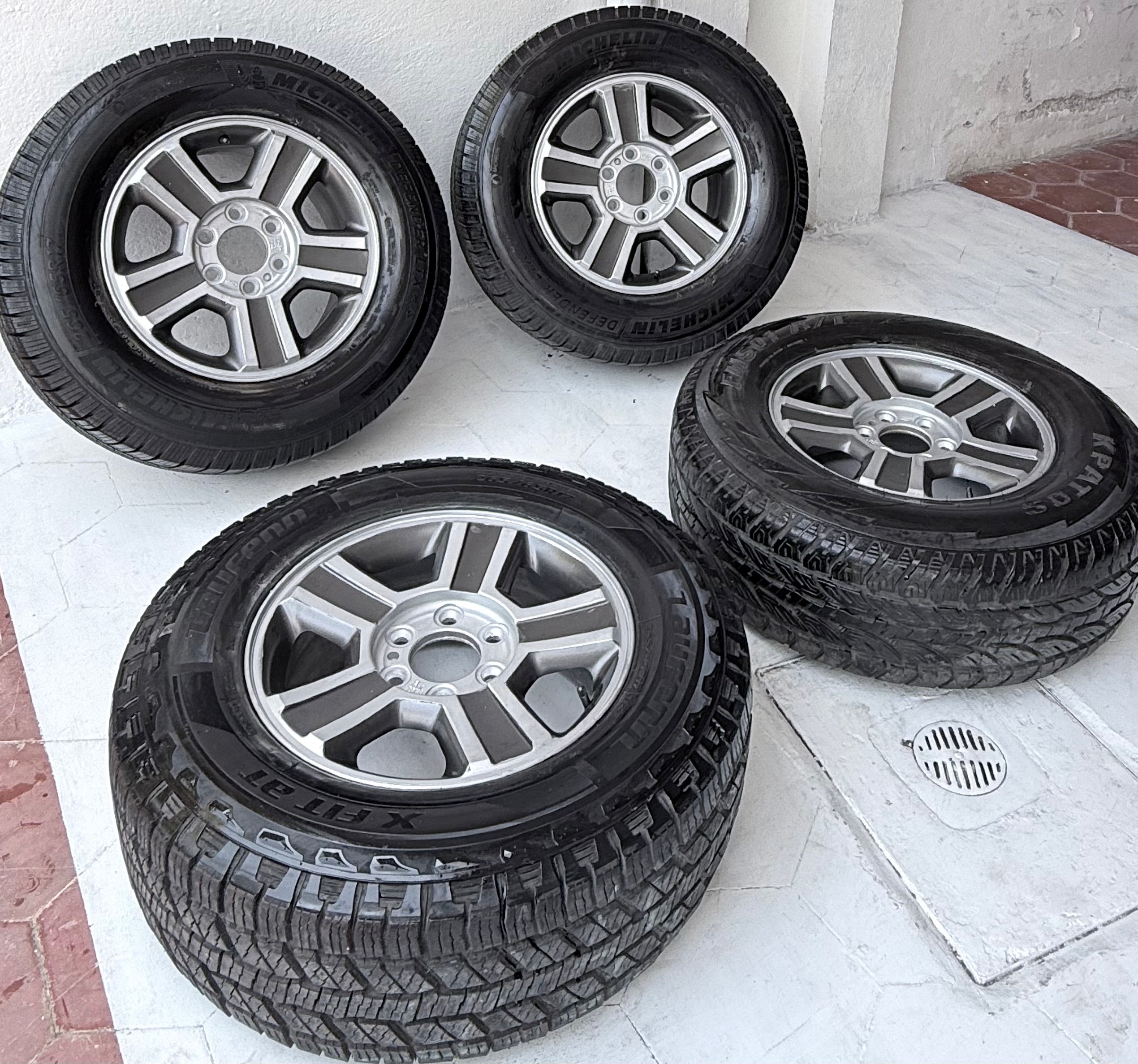 4 Rines con llantas 17” Ford F-150 – 6×135