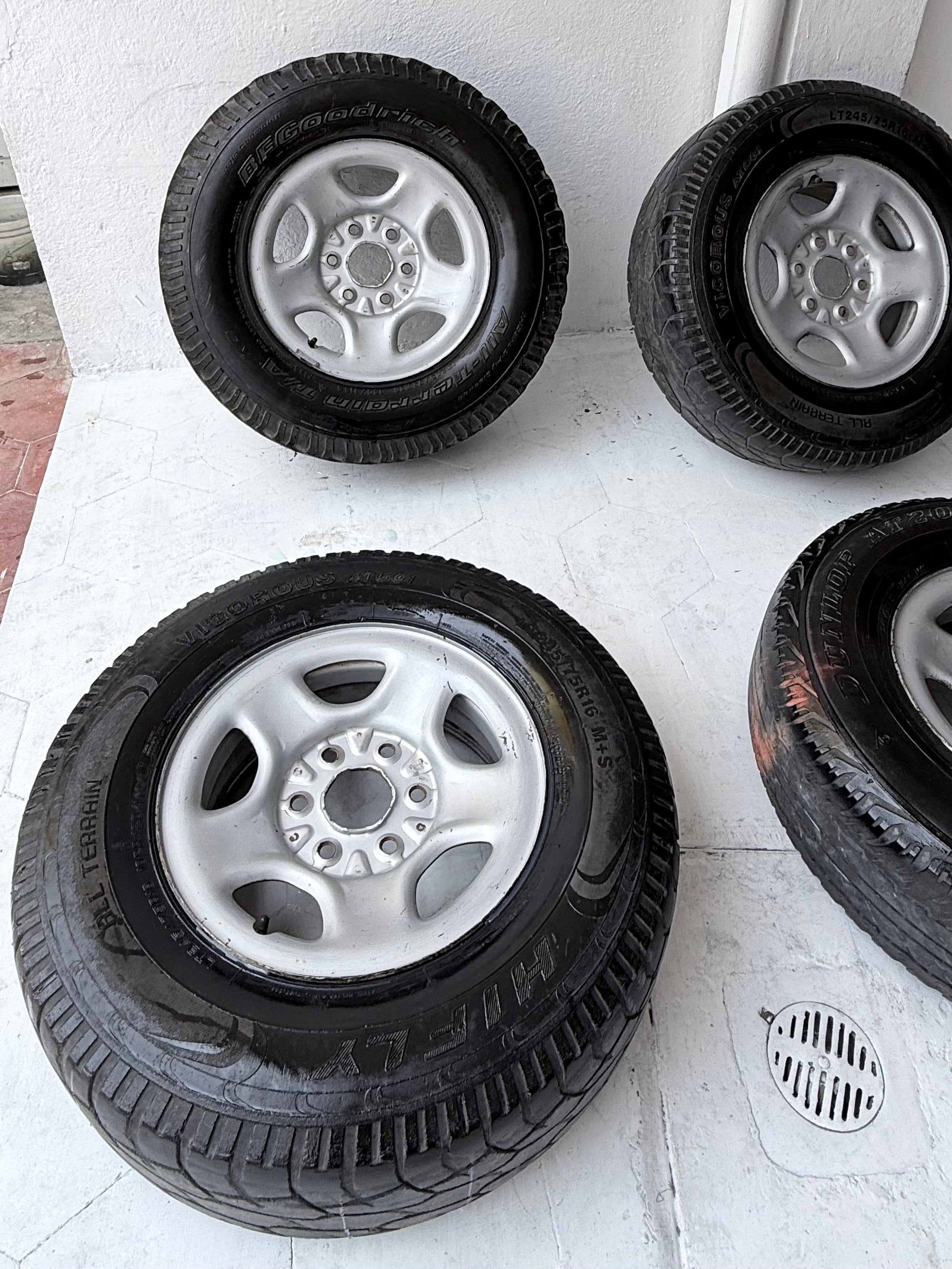 4 Rines 16” Chevrolet Silverado, Cheyenne, Suburban y Express Van – 6×139