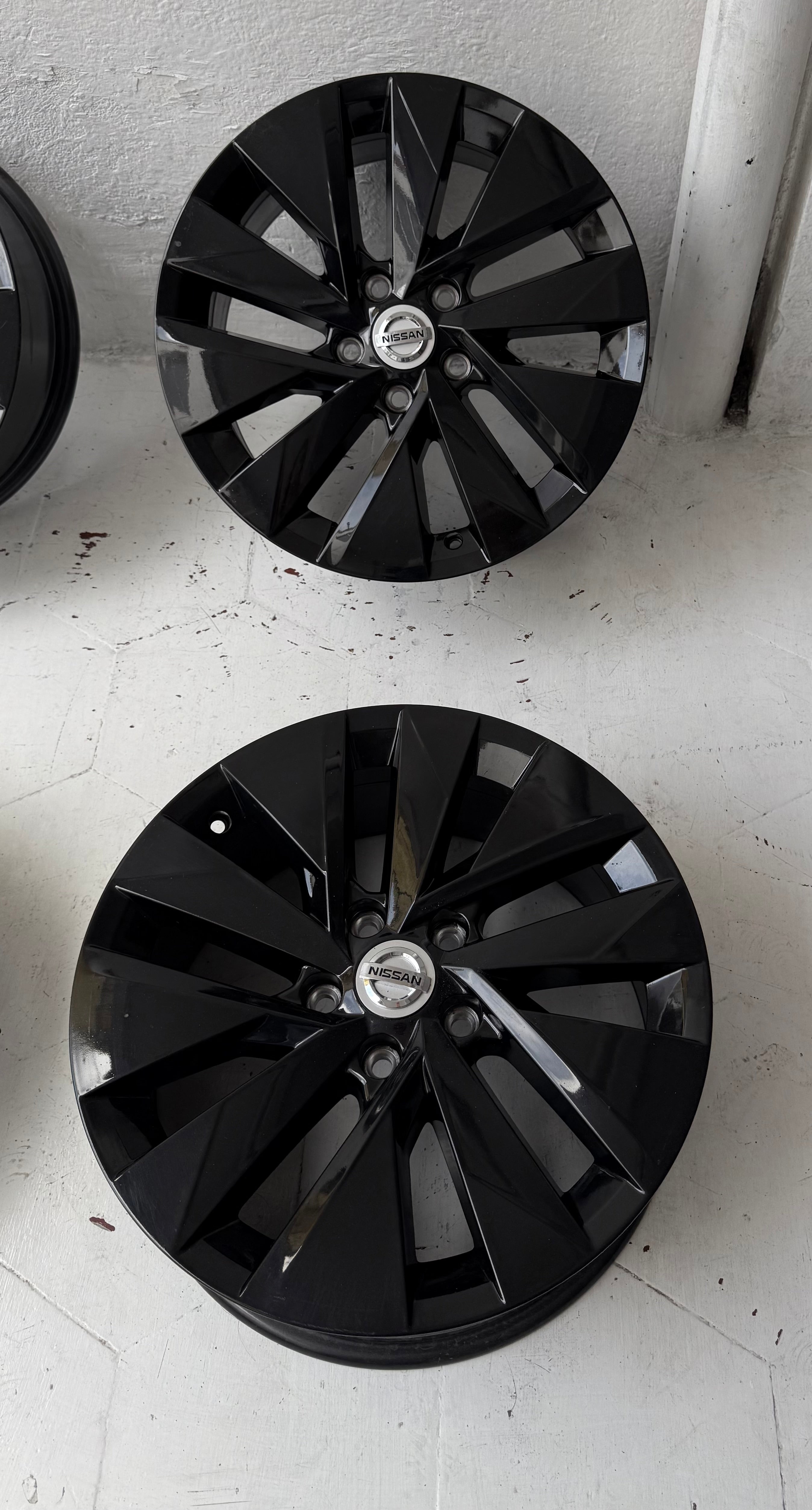 4 Rines 17” Nissan – 5×114