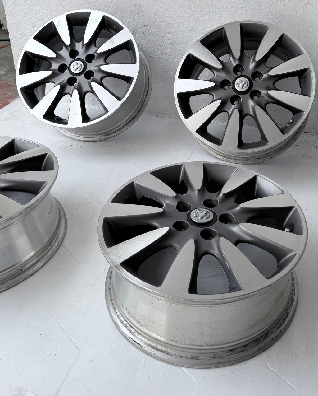 4 Rines 17” Jeep Liberty, Compass y Patriot – 5×114