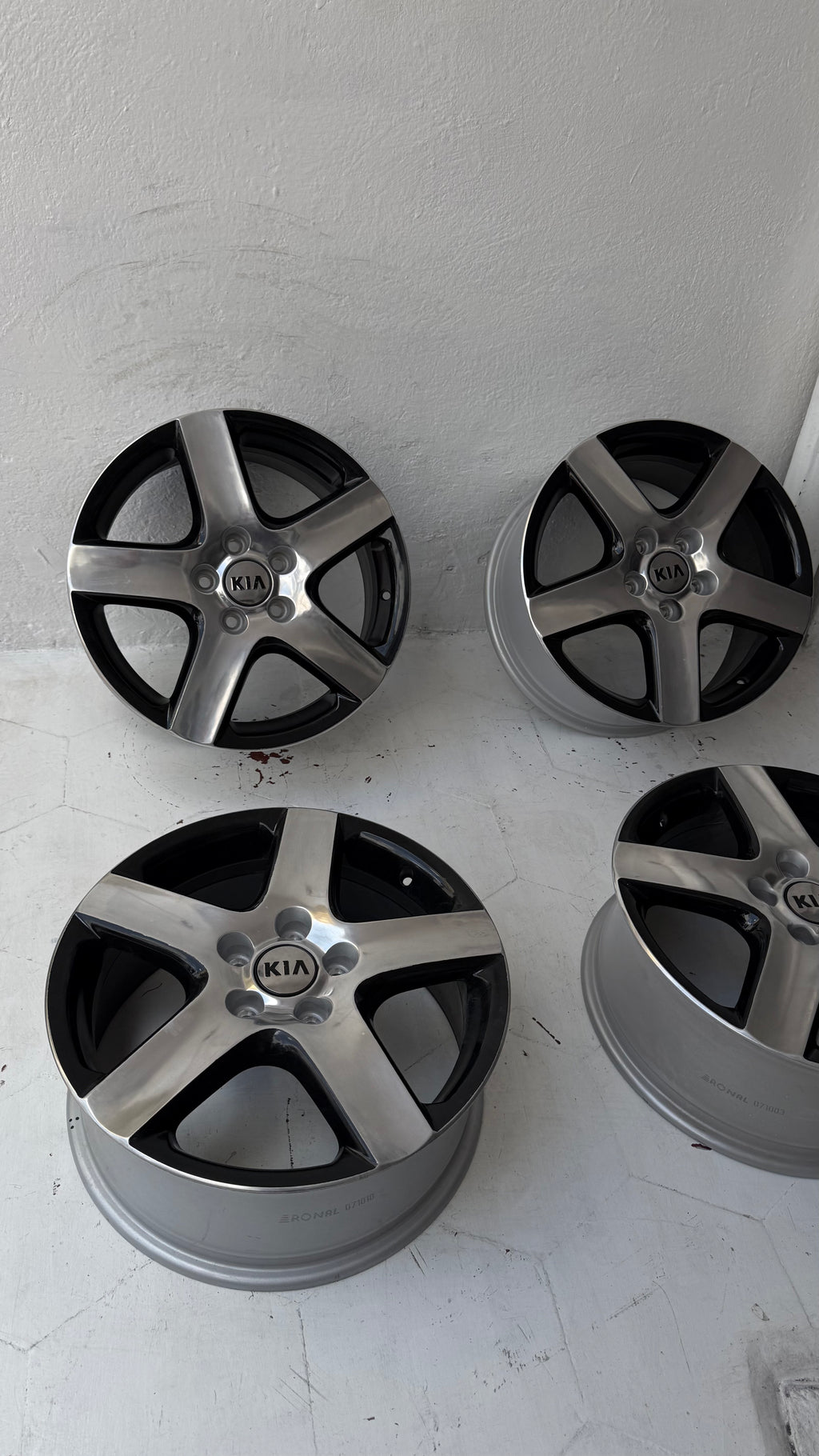 4 Rines 17” Ronal para Kia Forte, Sportage y Optima – 5×114