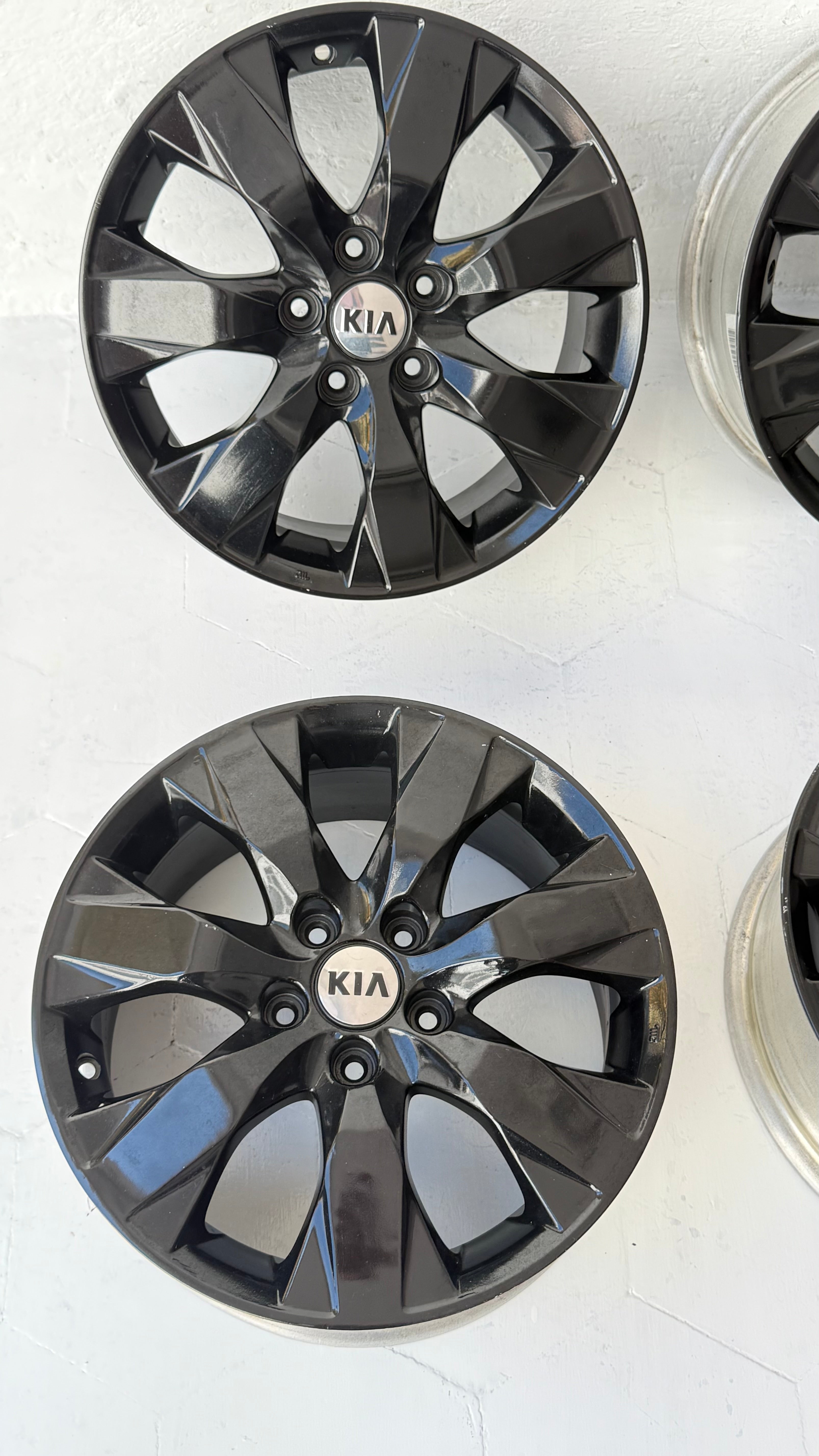 4 Rines 17” Kia Forte, Optima y Sportage Originales Seminuevos 5x114
