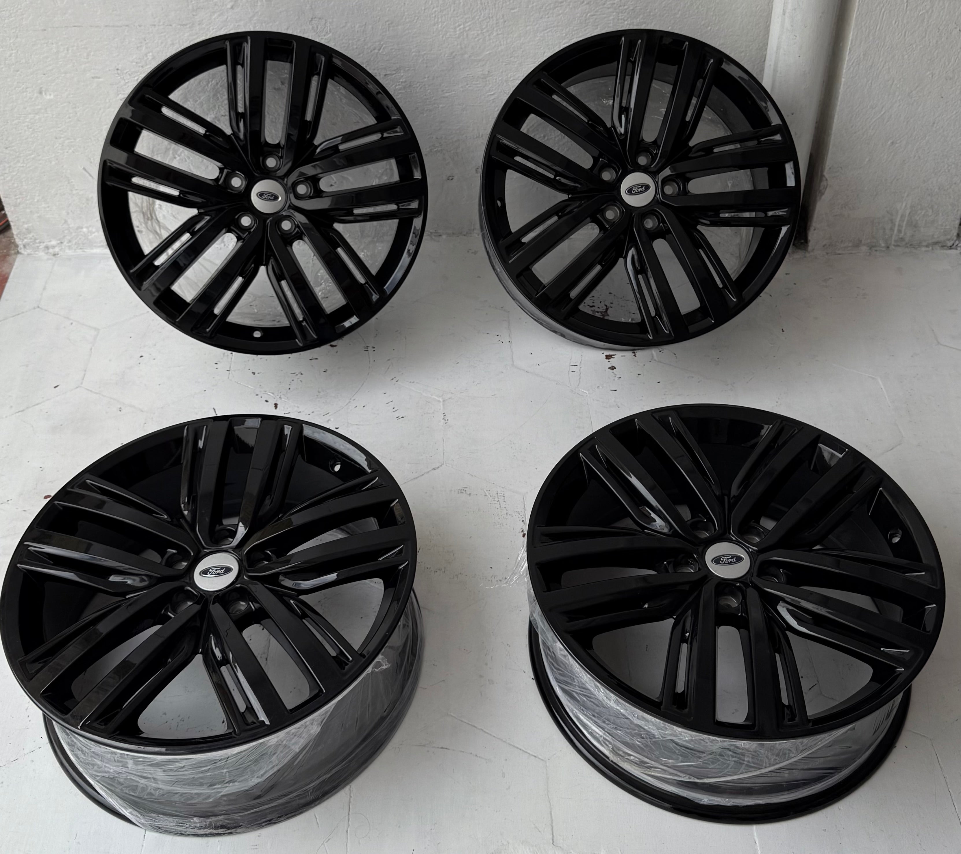 4 Rines Nuevos 19” Ford Mustang y Explorer – 5×114