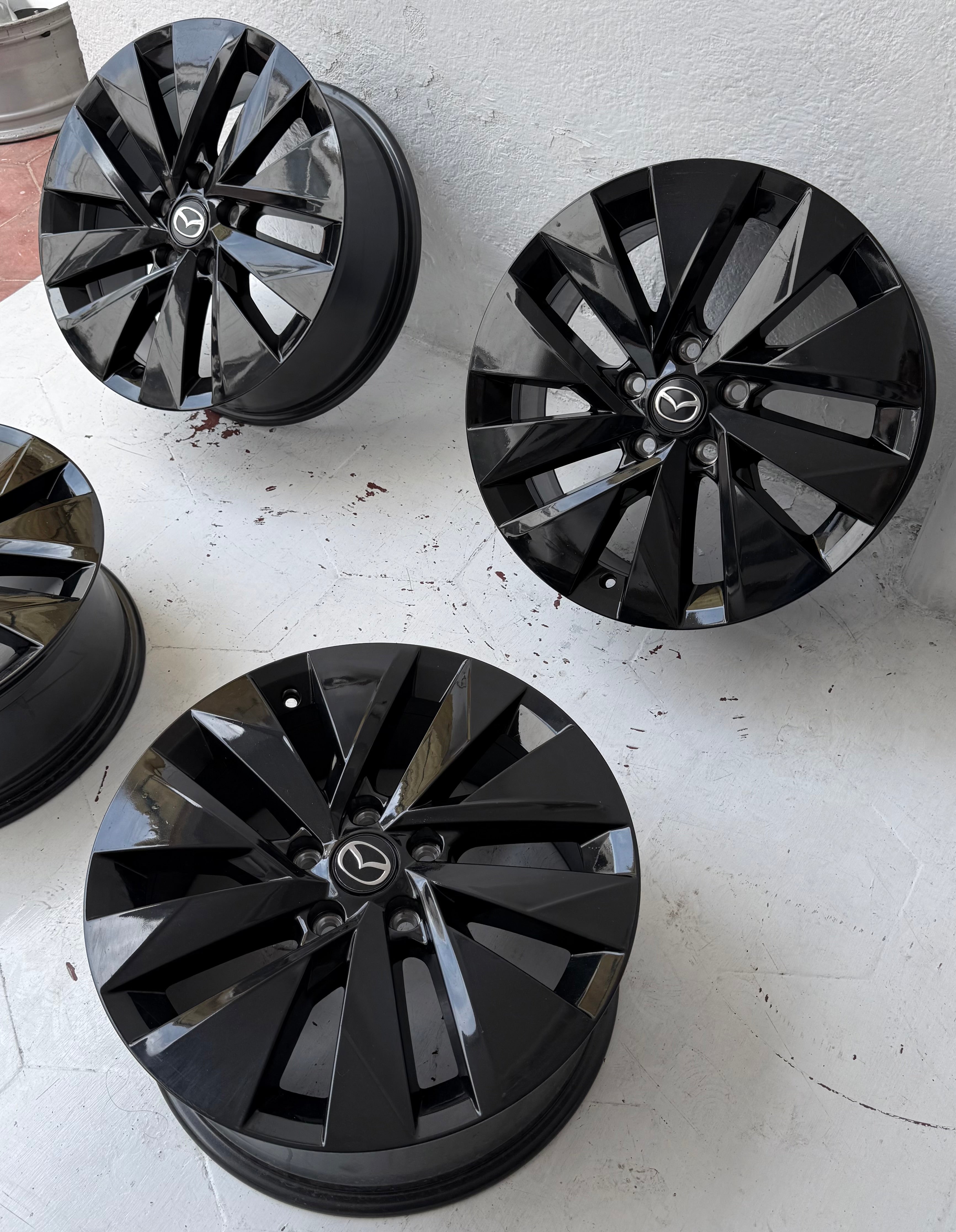 4 Rines 17” Mazda – 5×114