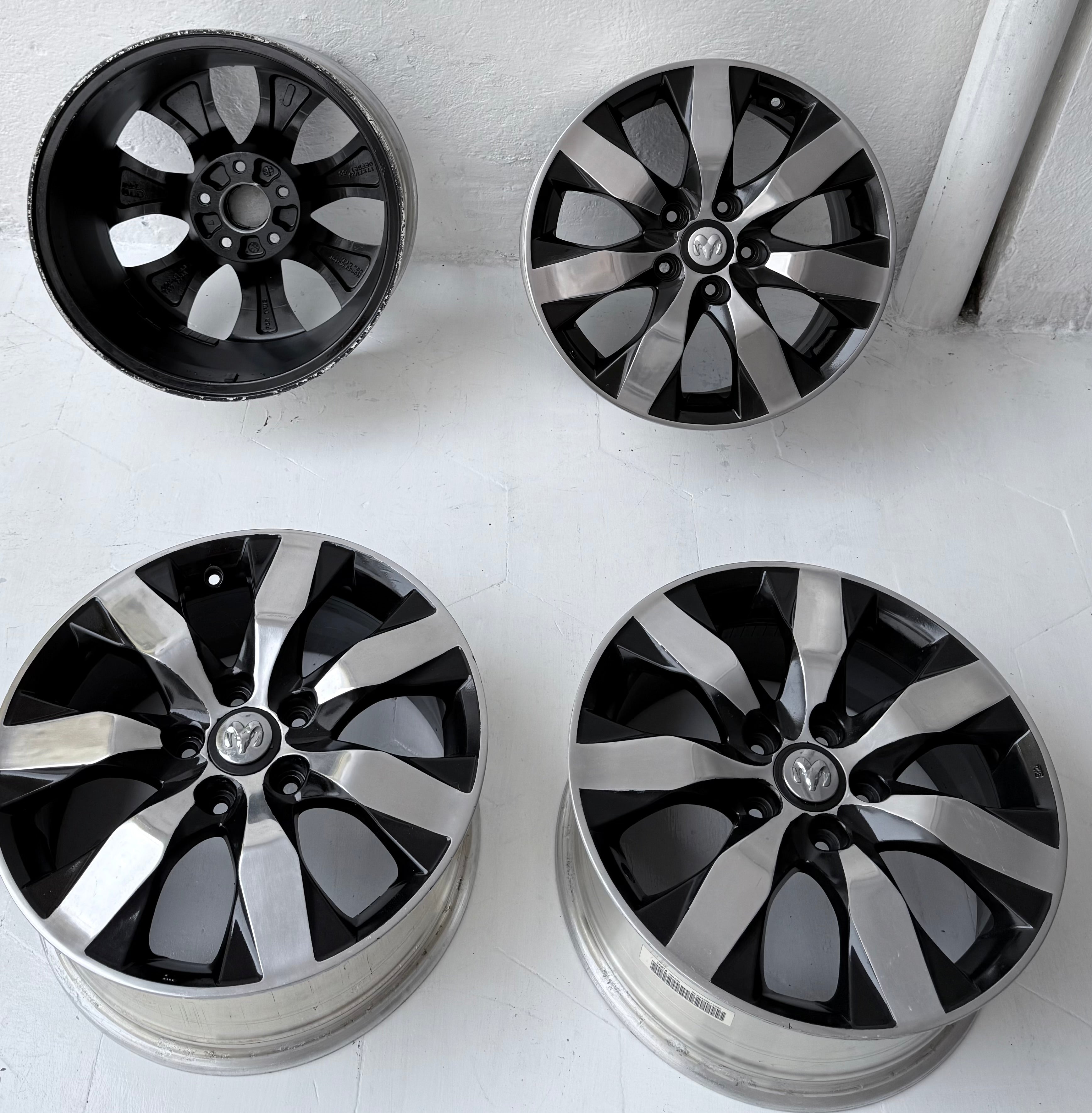 4 Rines 17” Jeep Liberty, Compass y Patriot – 5×114