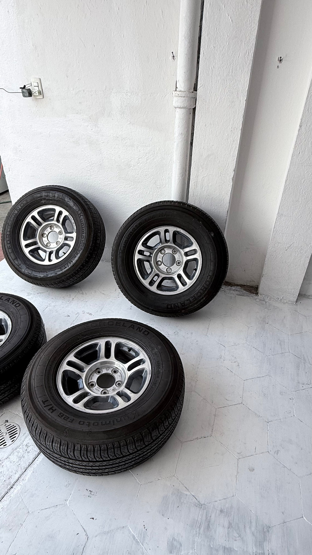 4 Rines con llantas 16” Ford F-150 – 5×135