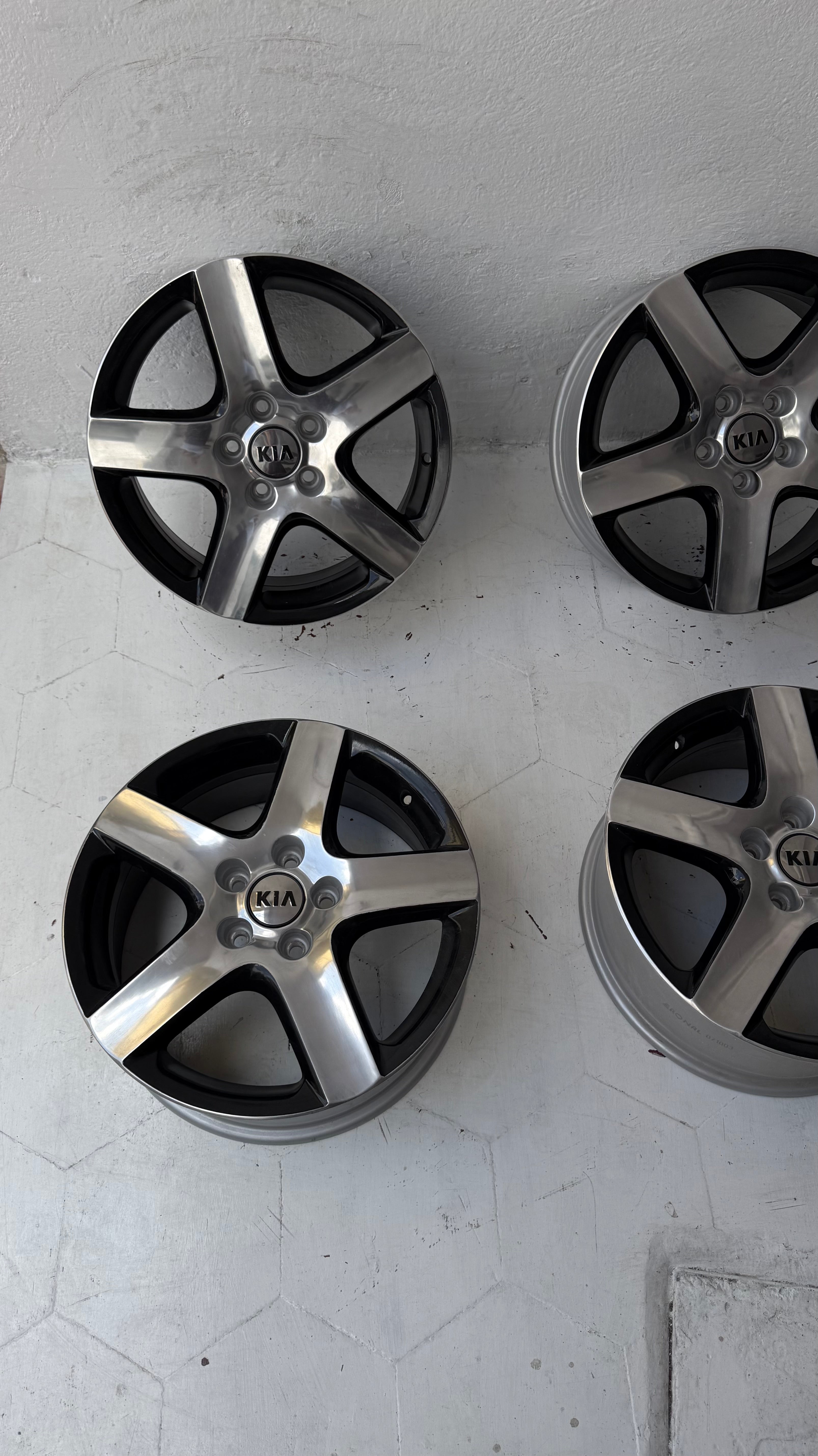 4 Rines 17” Ronal para Kia Forte, Sportage y Optima – 5×114
