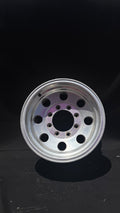 1 Rin 16” Ford Excursion y Ford F-250 – 8 Birlos