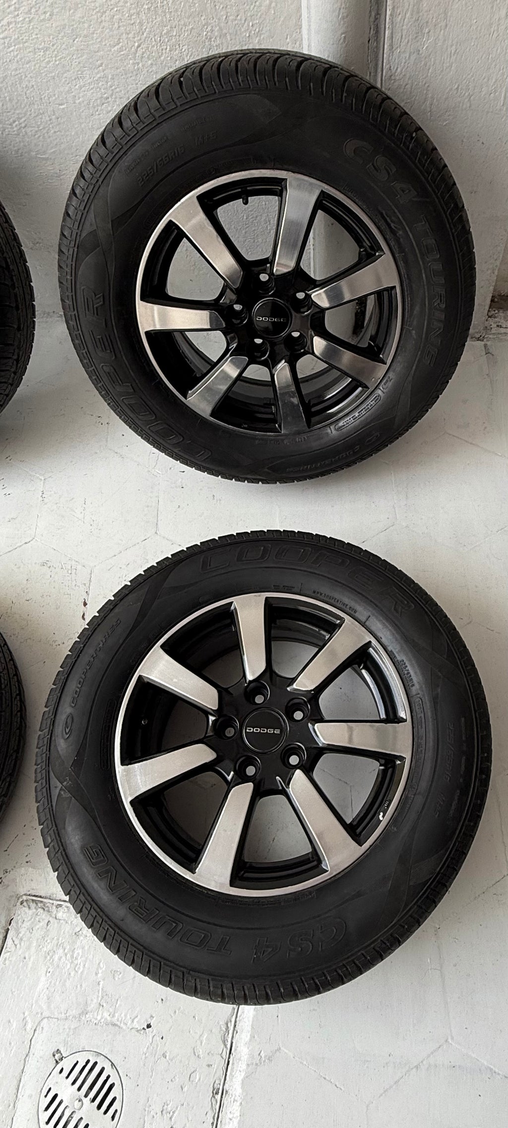 4 Rines y Llantas 16” Dodge Caravan, Voyager, Nitro, Jeep Liberty, Compass y Patriot – 5×114
