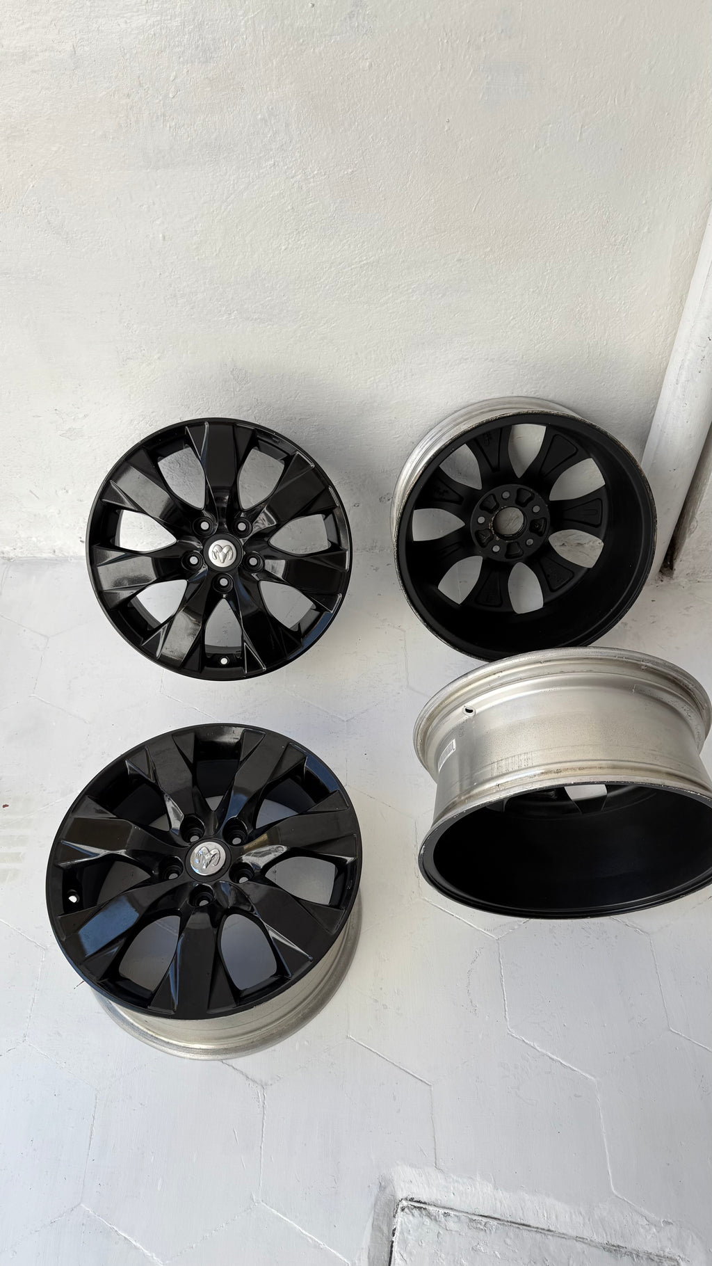 4 Rines 17” Jeep Liberty, Compass, Patriot, Nitro y Dodge Originales 5x114