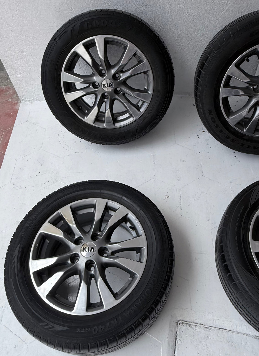 4 Rines con llantas 16” Kia Forte, Optima y Sportage – 5×114