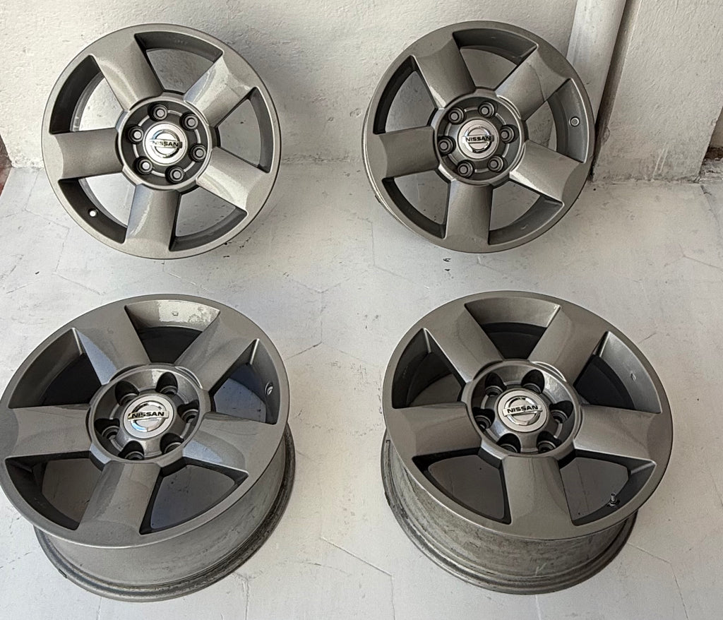 4 Rines 18” Nissan D21 Estacas Seminuevos Originales 6x139