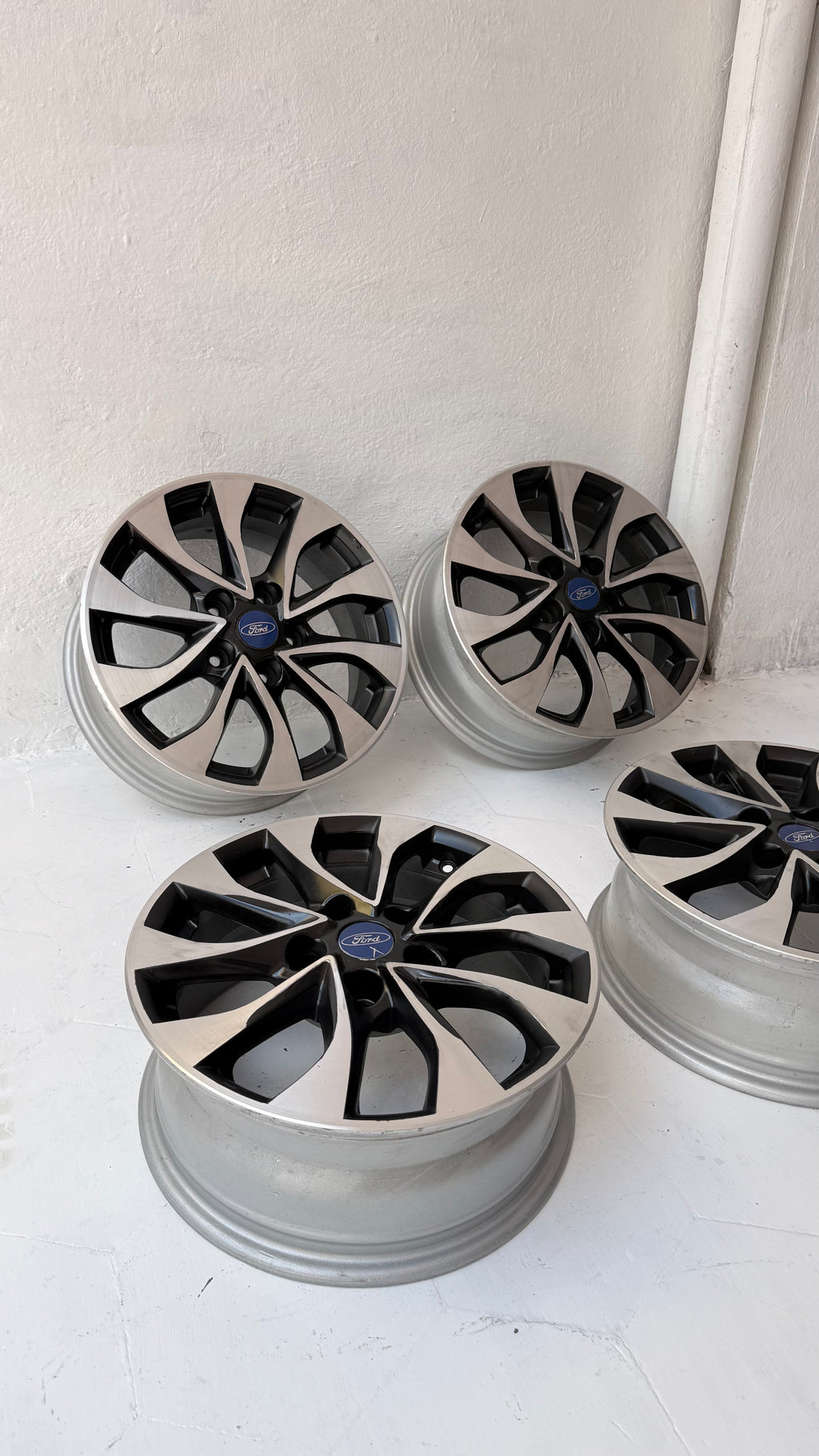 4 Rines 16” Ford Mustang, Ranger y Explorer Originales Seminuevos 5x114
