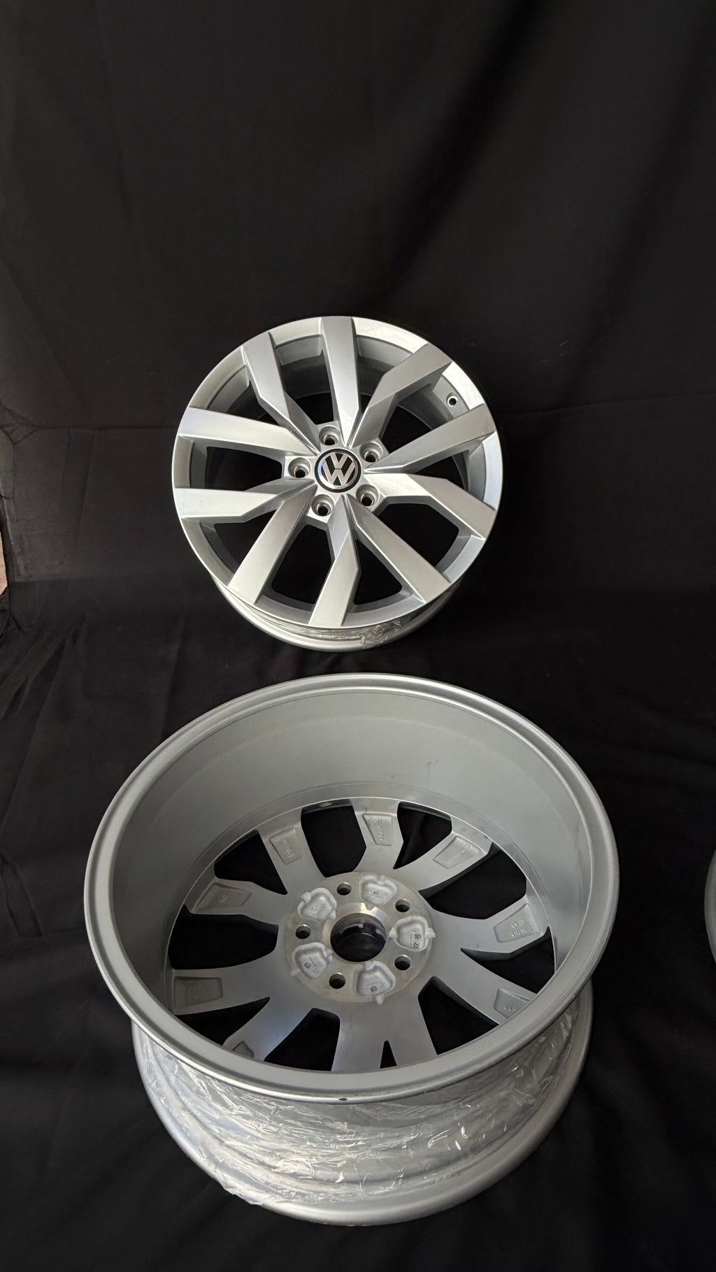 4 Rines 17” Volkswagen Golf TSI Jetta A7 A6 Originales Nuevos