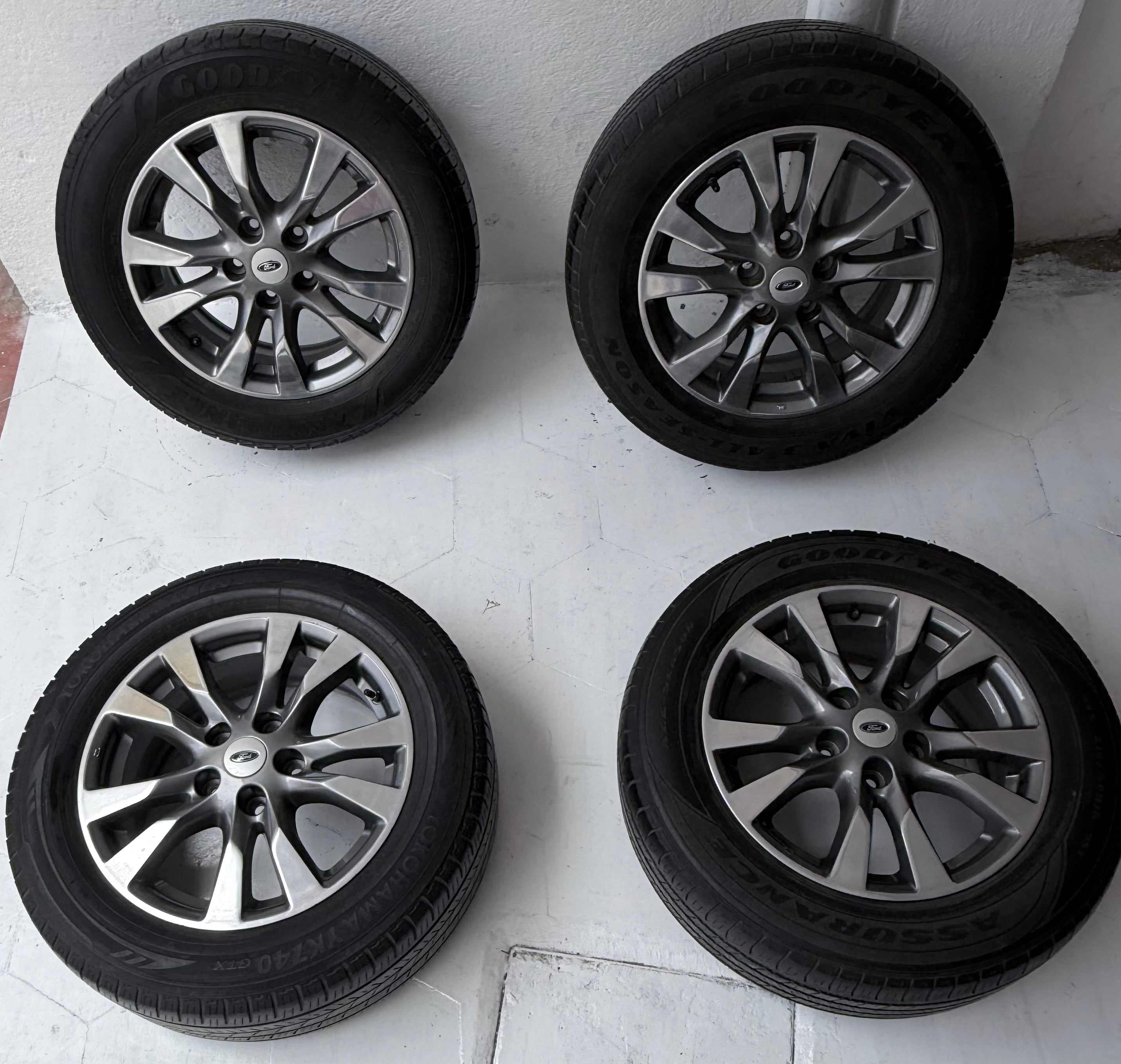 4 Rines con llantas 16” Ford Mustang, Ranger y Explorer – 5×114