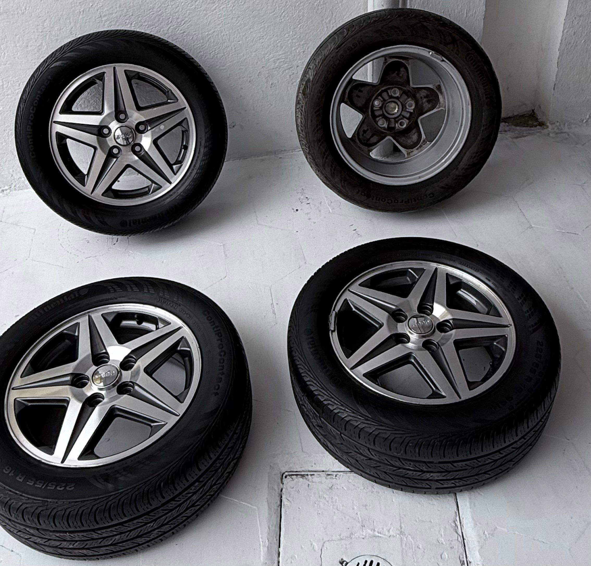 4 Rines con llantas 16” Jeep Liberty, Patriot, Compass, Avenger, Voyager y Caravan – 5×114
