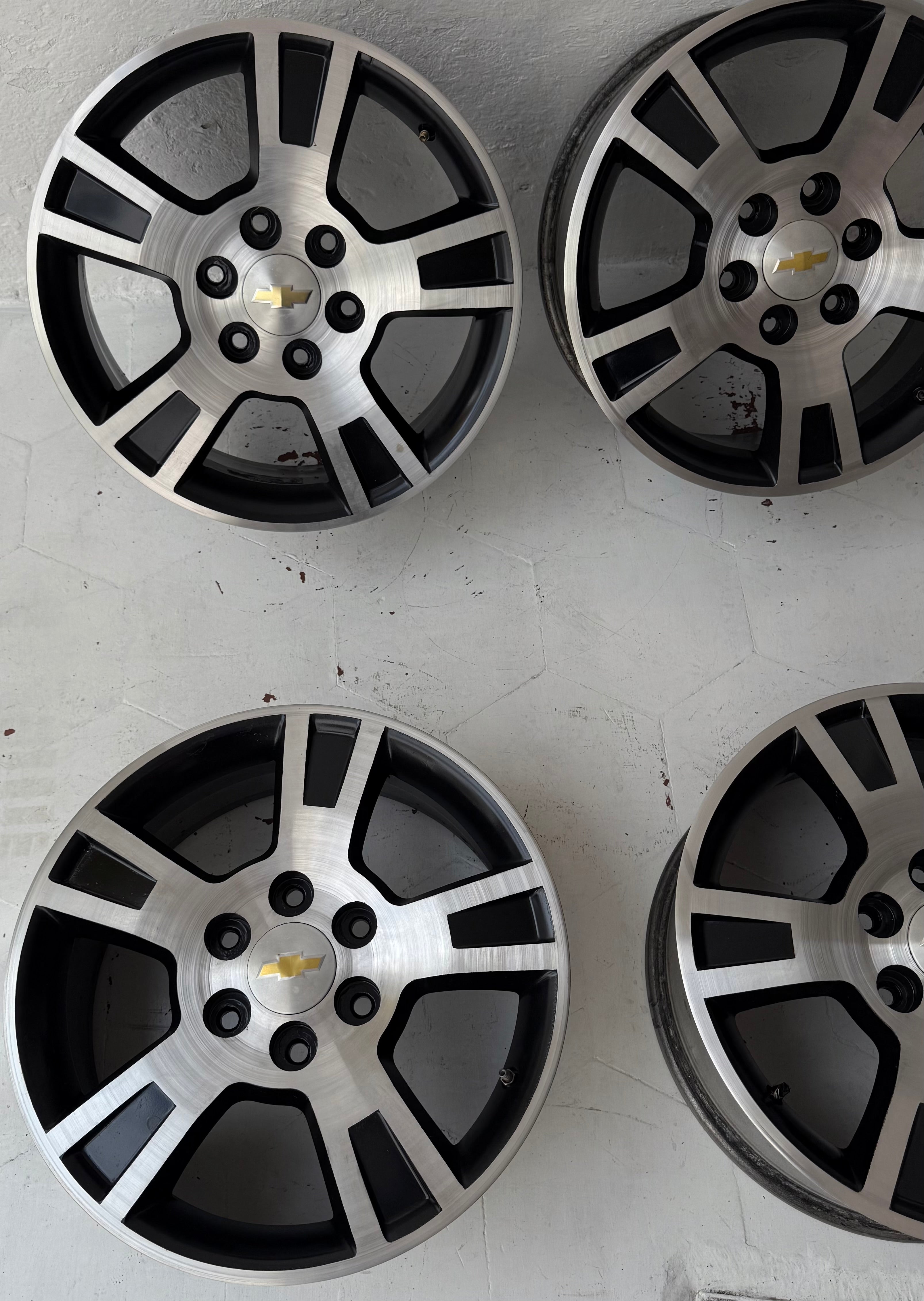 4 Rines Seminuevos 18” Chevrolet Silverado, GMC Sierra, Suburban, Express Van y Tahoe – 6×139