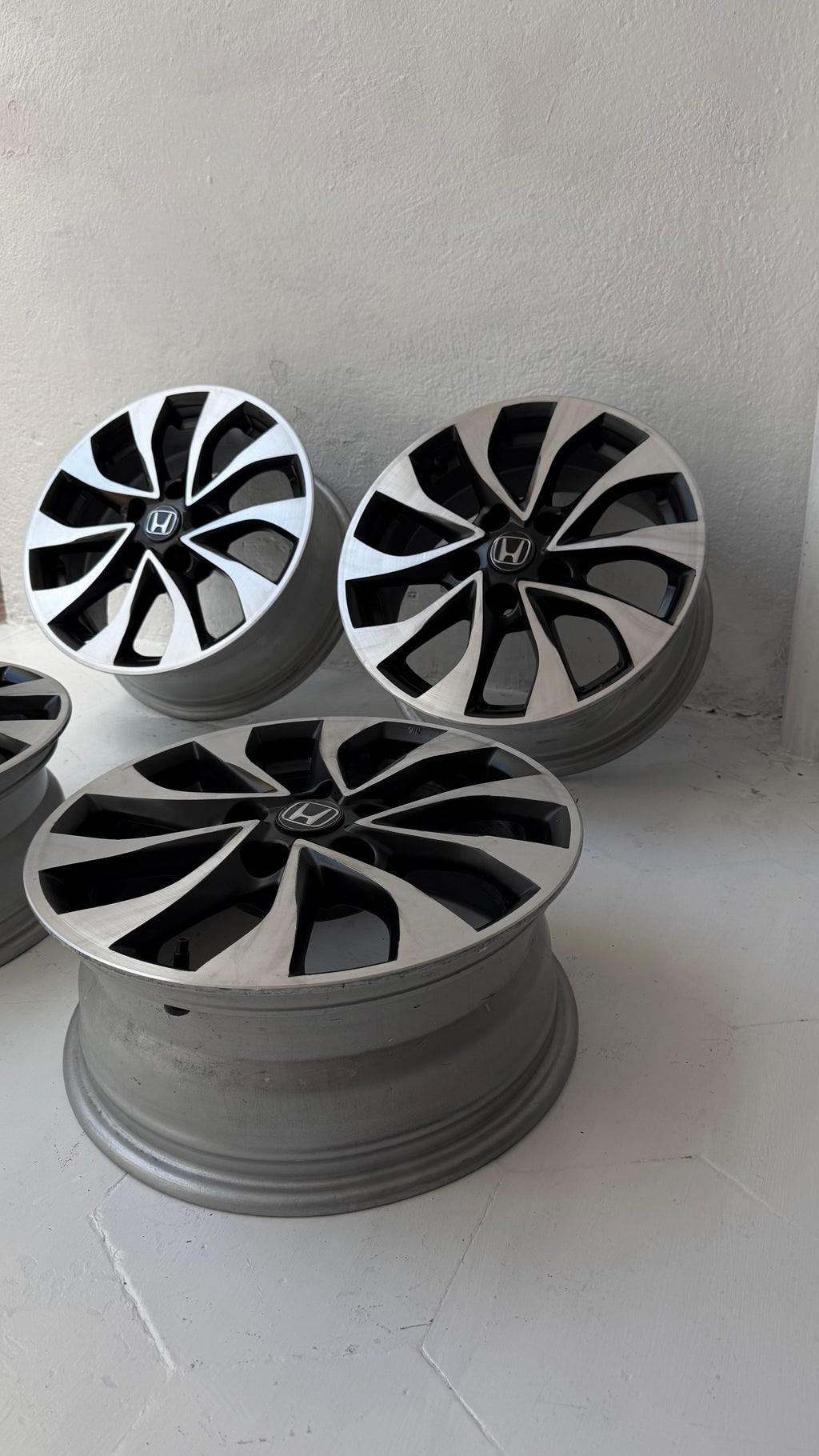 4 Rines 16” Honda CR-V, HR-V, Accord, Civic y Element Originales Seminuevos 5x114