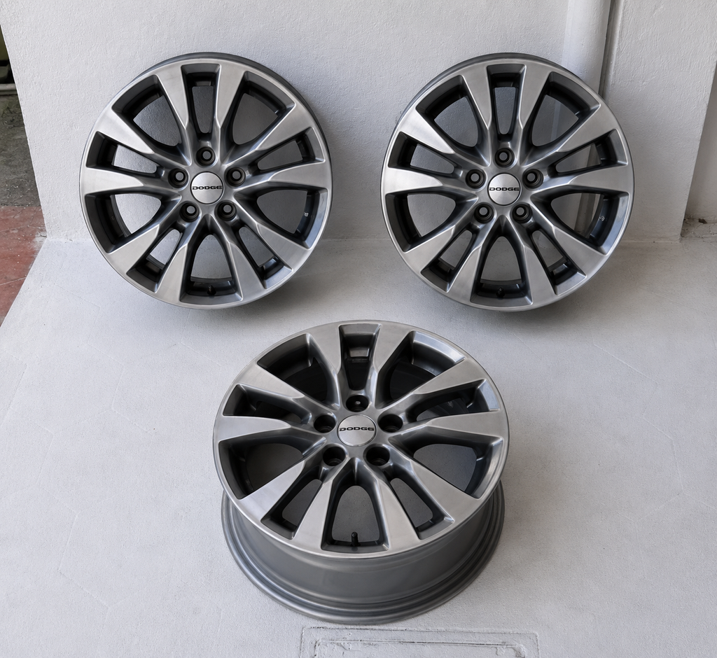 4 Rines 16” Dodge Caravan, Voyager, Avenger y Caliber / Jeep Liberty, Patriot, Compass y Nitro – 5×114