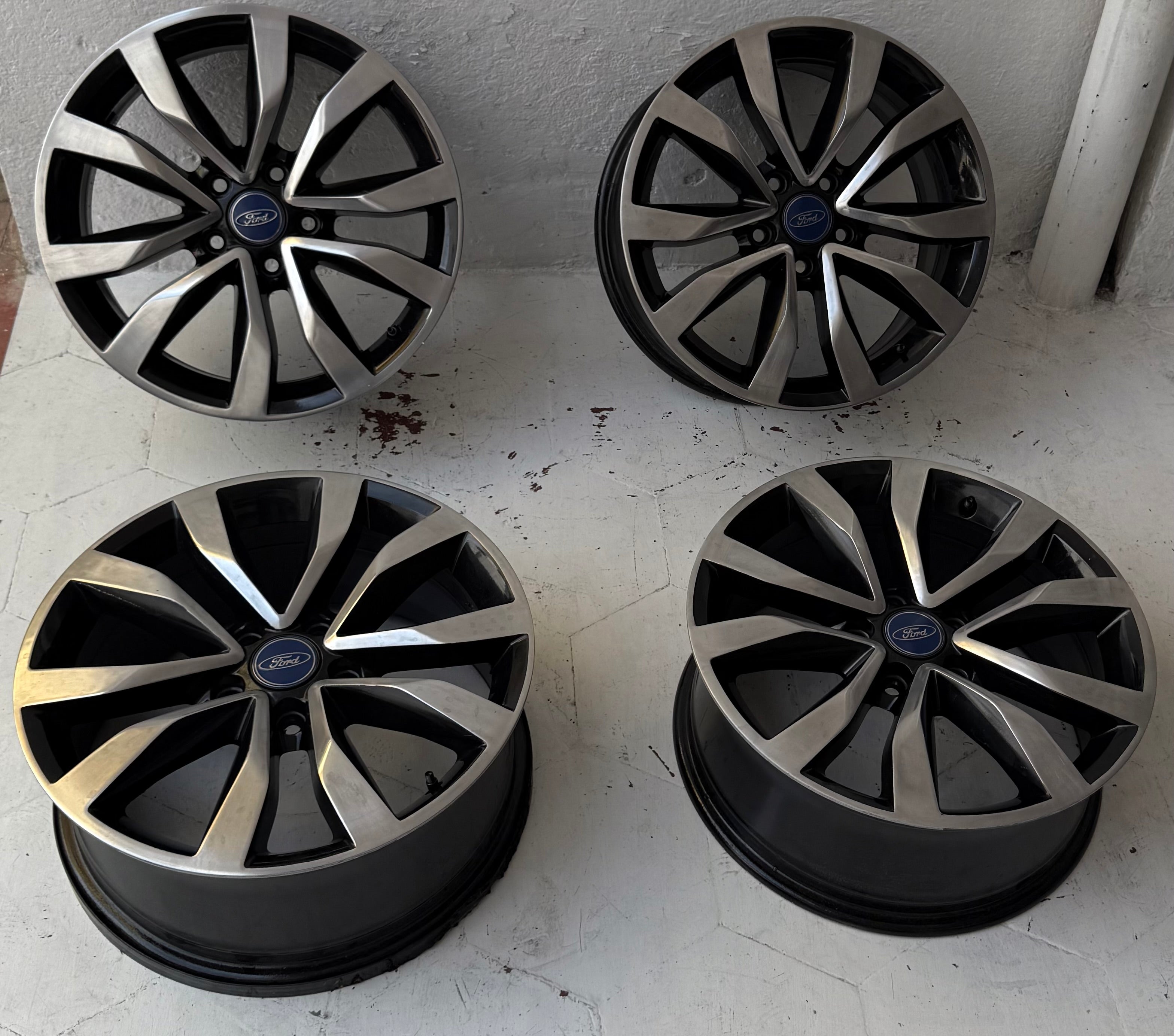 4 Rines 17” Ford Mustang / Ranger / Explorer – 5×114