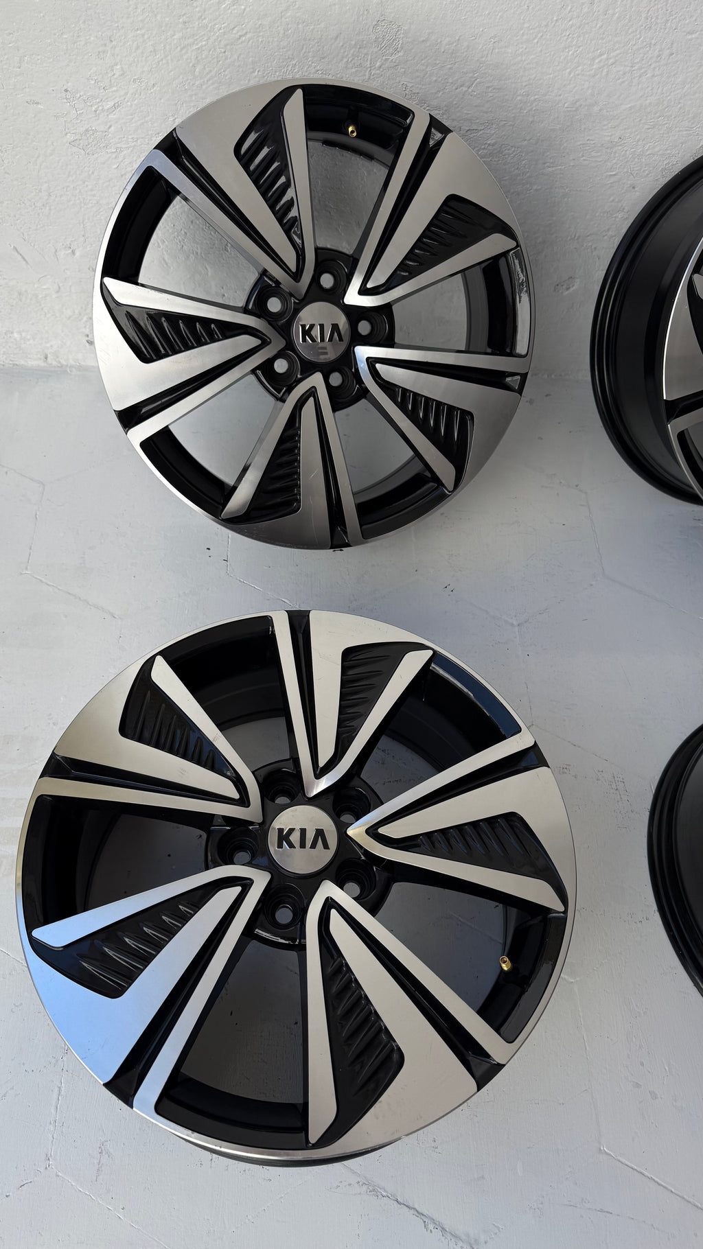 4 Rines 17” Kia Forte / Optima Originales Nuevos 5x114