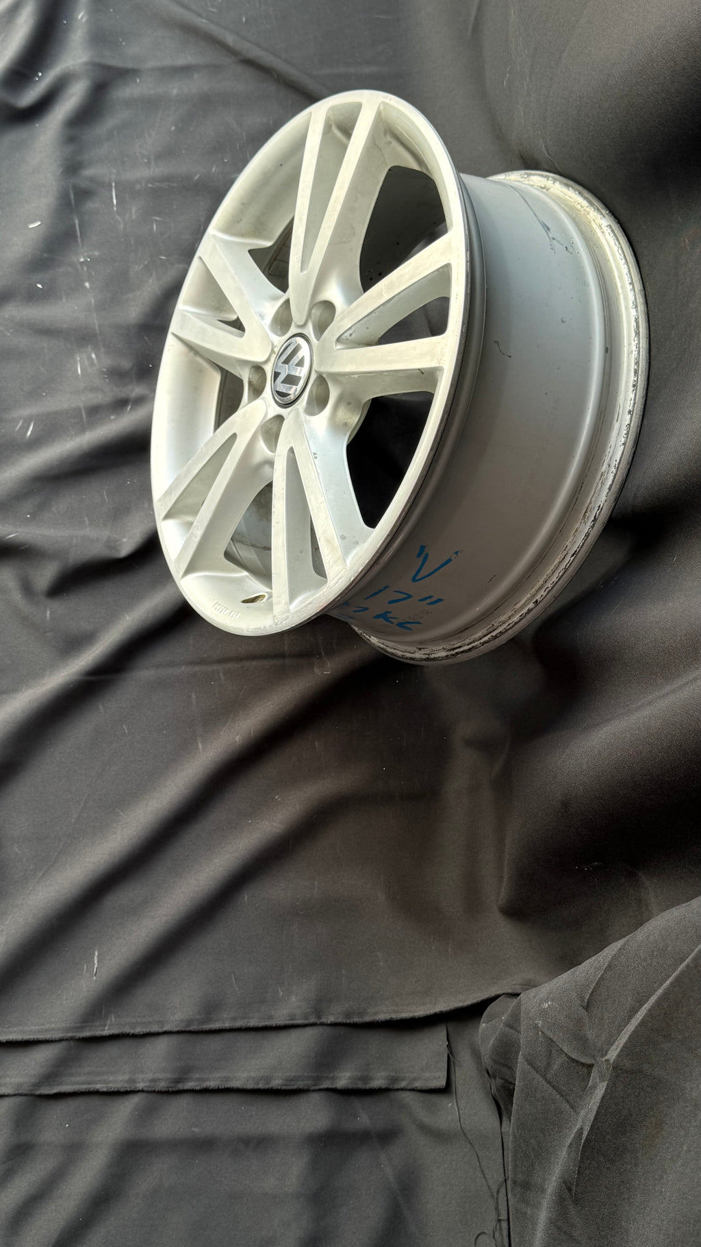 1 Rin 17” Volkswagen Jetta MK6 / Golf