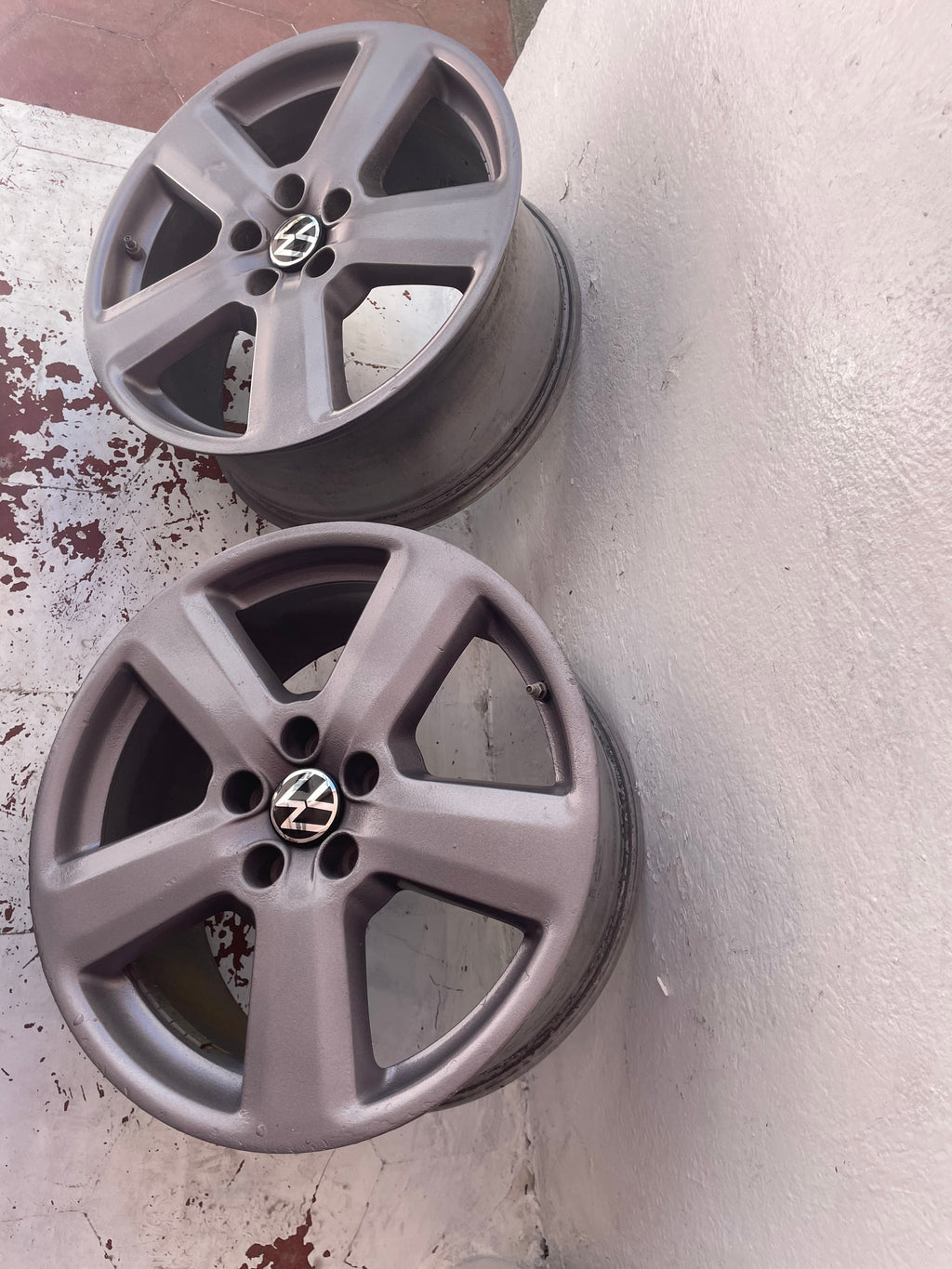 Rines Originales Volkswagen 18" para Jetta MK6 / MK7 - 5x112