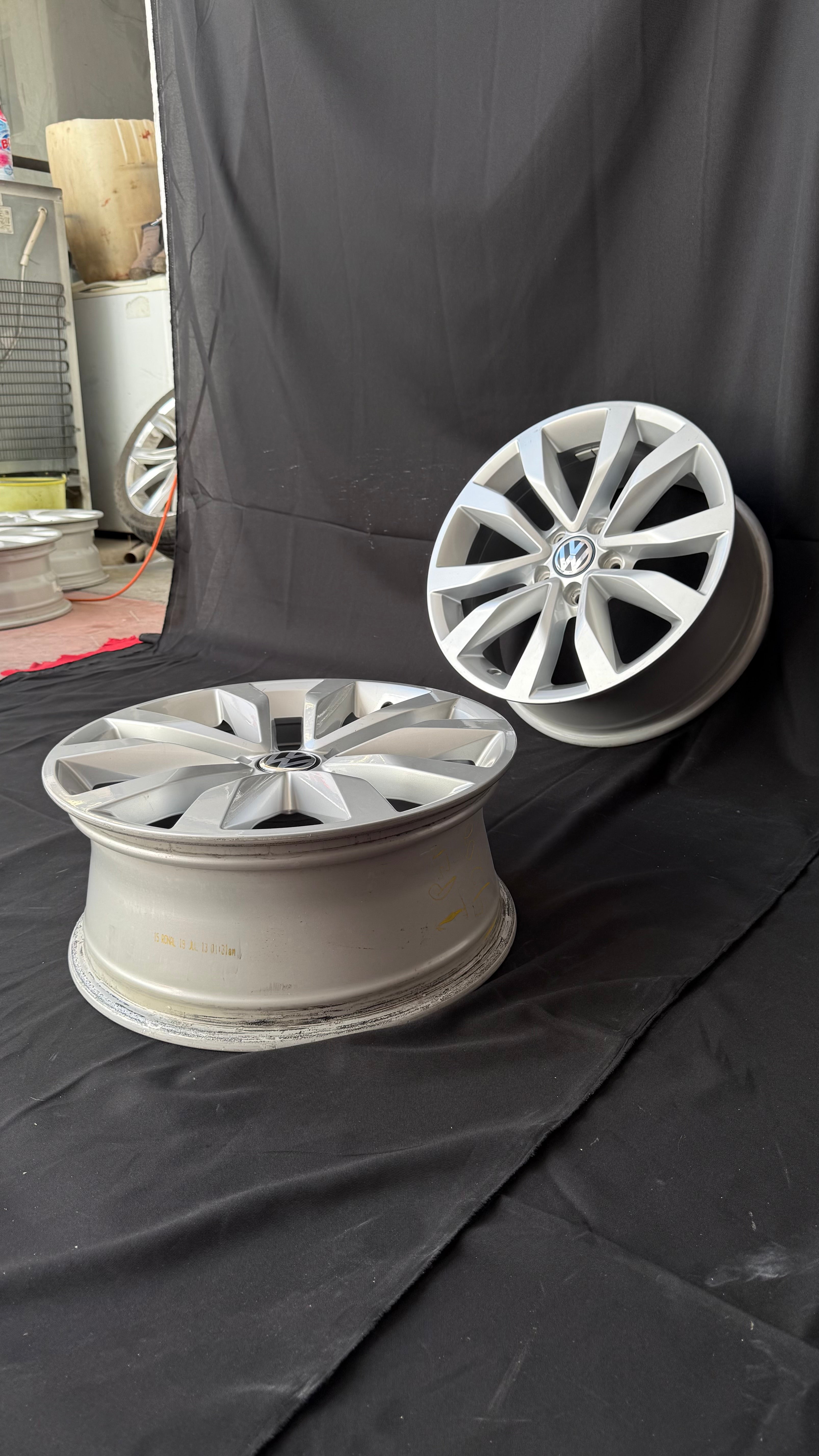 4 Rines 17” Volkswagen Originales Seminuevos Tiguan Taos Golf Jetta MK6 MK7 Passat New Beetle