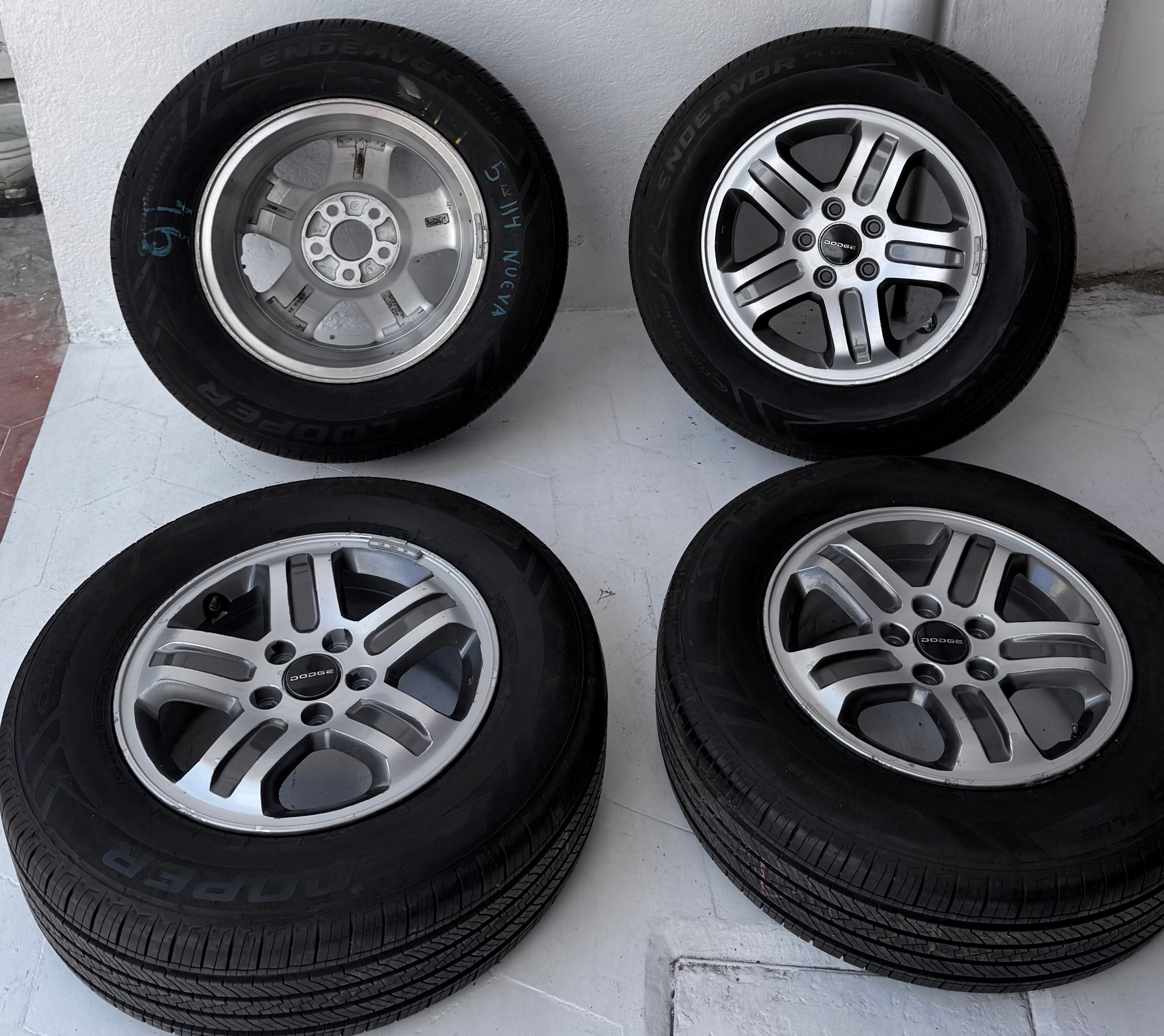 4 Rines con llantas 16” Dodge Voyager, Caravan, Avenger, Nitro y Jeep Liberty, Compass y Patriot – 5×114