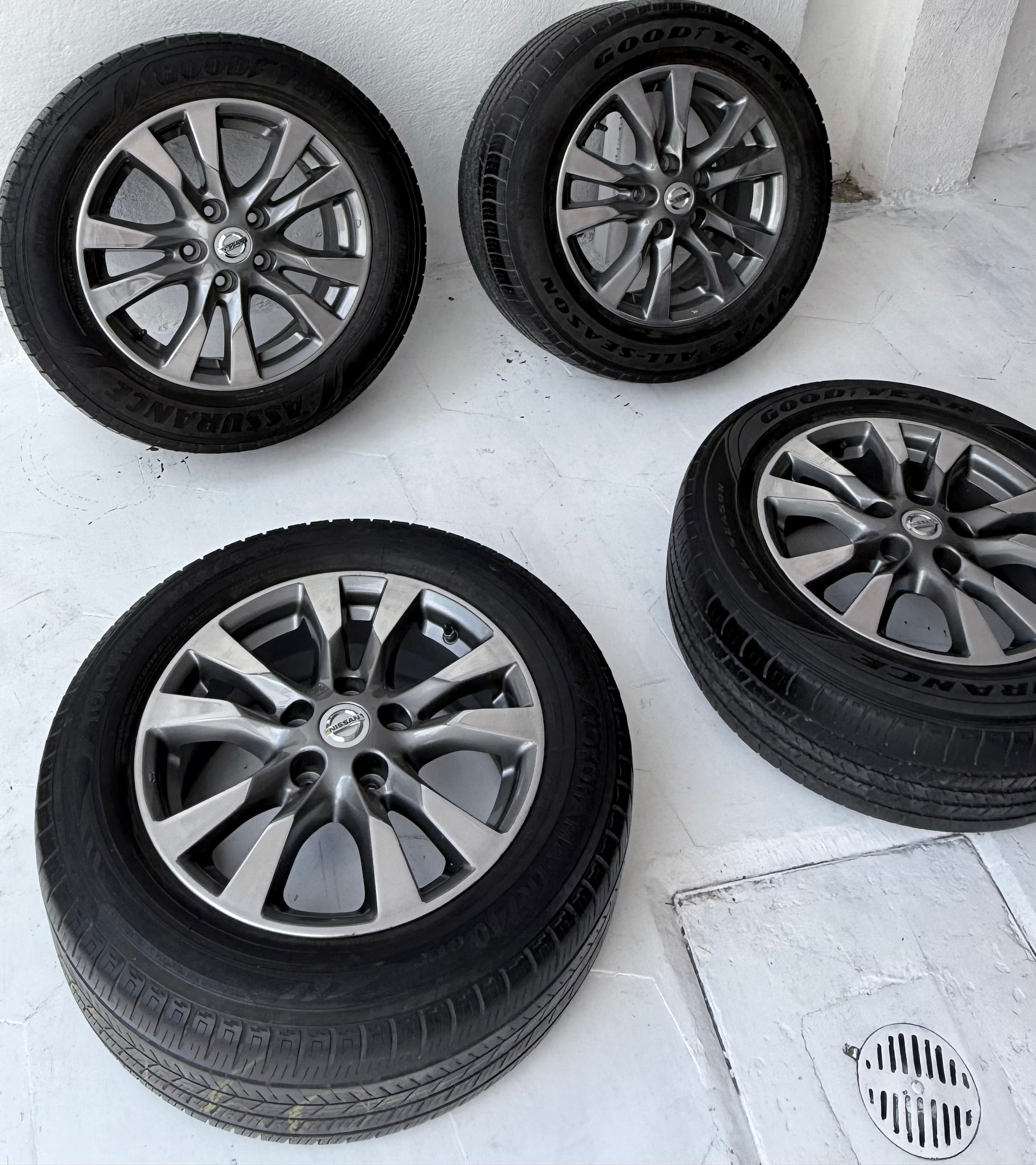 4 Rines con llantas 16” Nissan Sentra, X-Trail y Altima – 5×114
