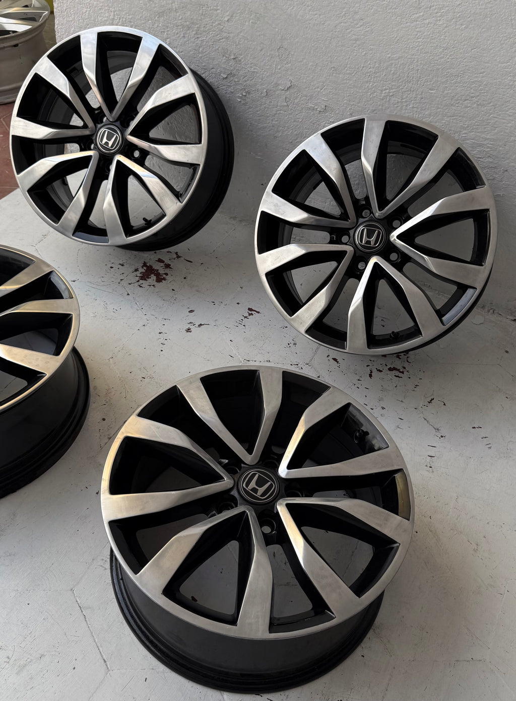 4 Rines 17” Honda – 5×114