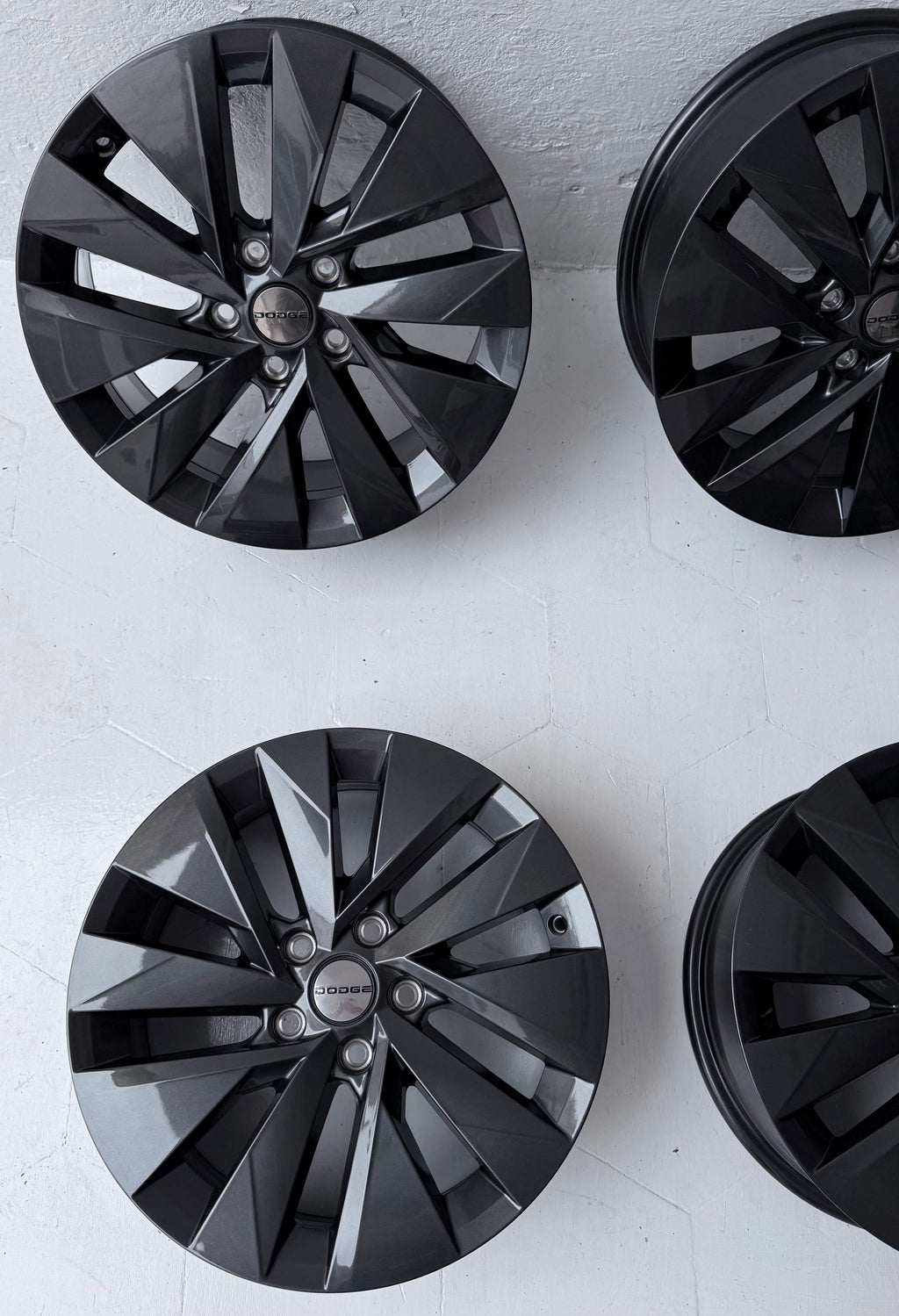 4 Rines 17” Dodge Voyager, Caravan, Nitro, Avenger, 300C y Jeep – 5×114 Nuevos