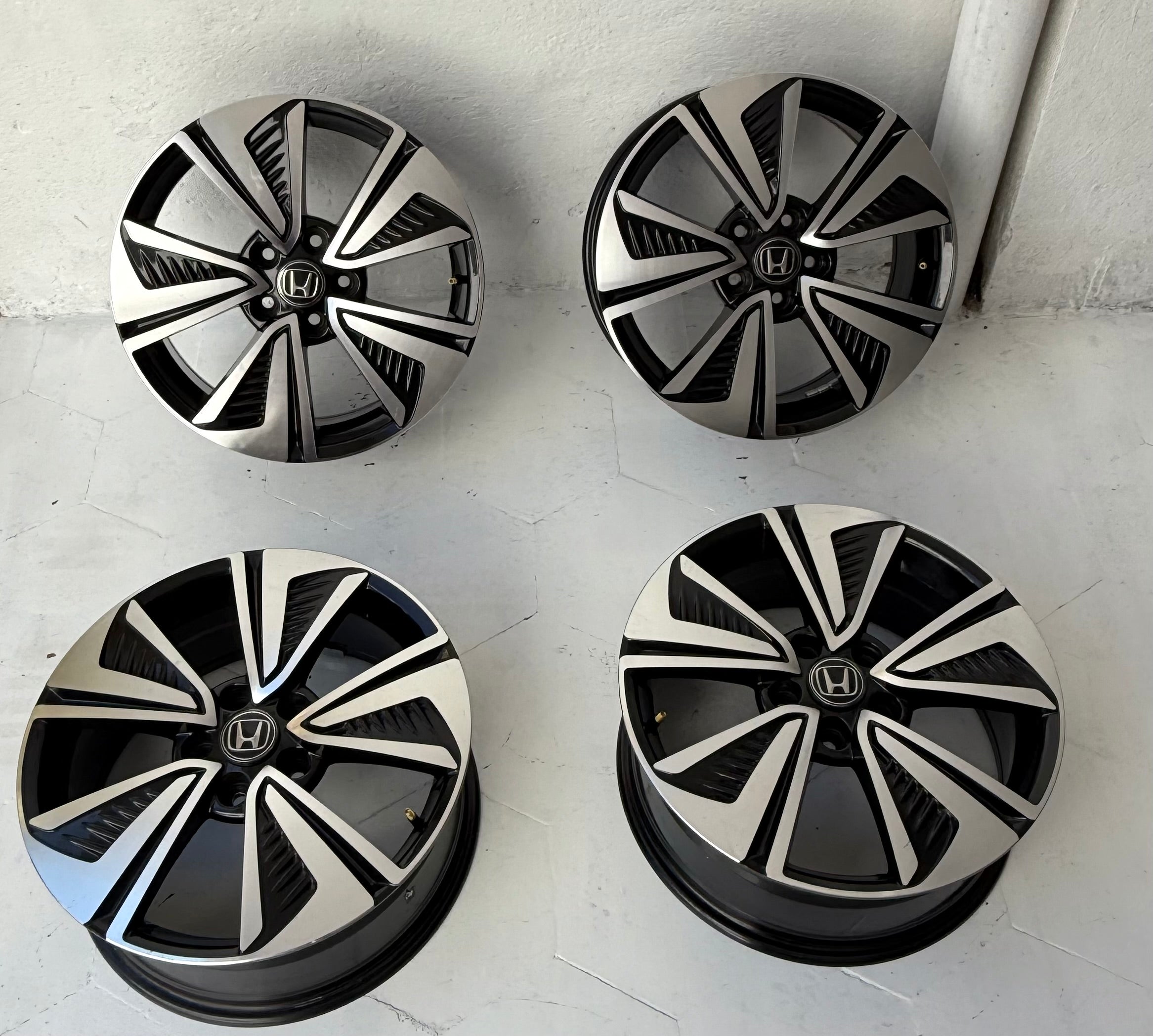 4 Rines 17” Honda Accord Civic CR-V HR-V Element Nuevos 5x114