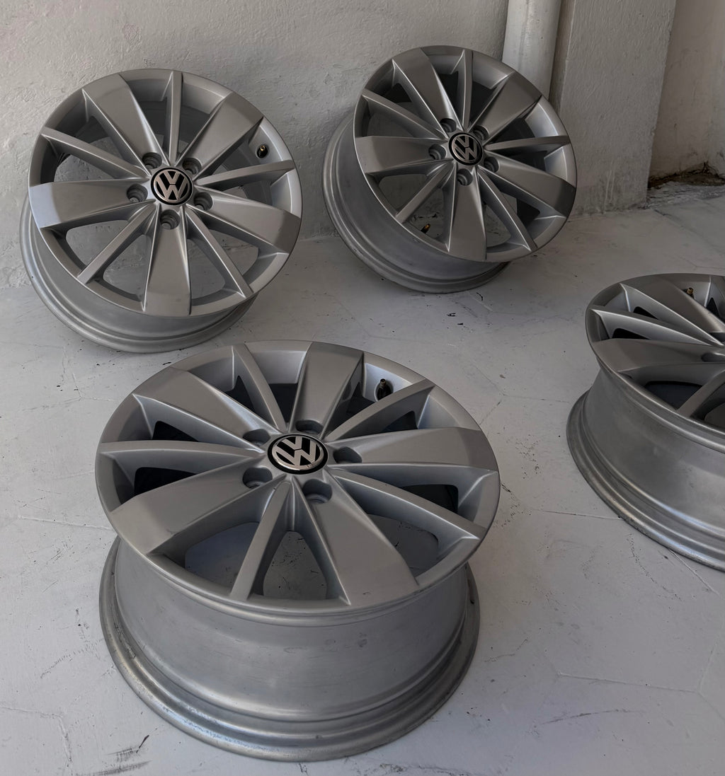 4 Rines 16” Volkswagen Jetta MK6 MK7 Originales 5x112