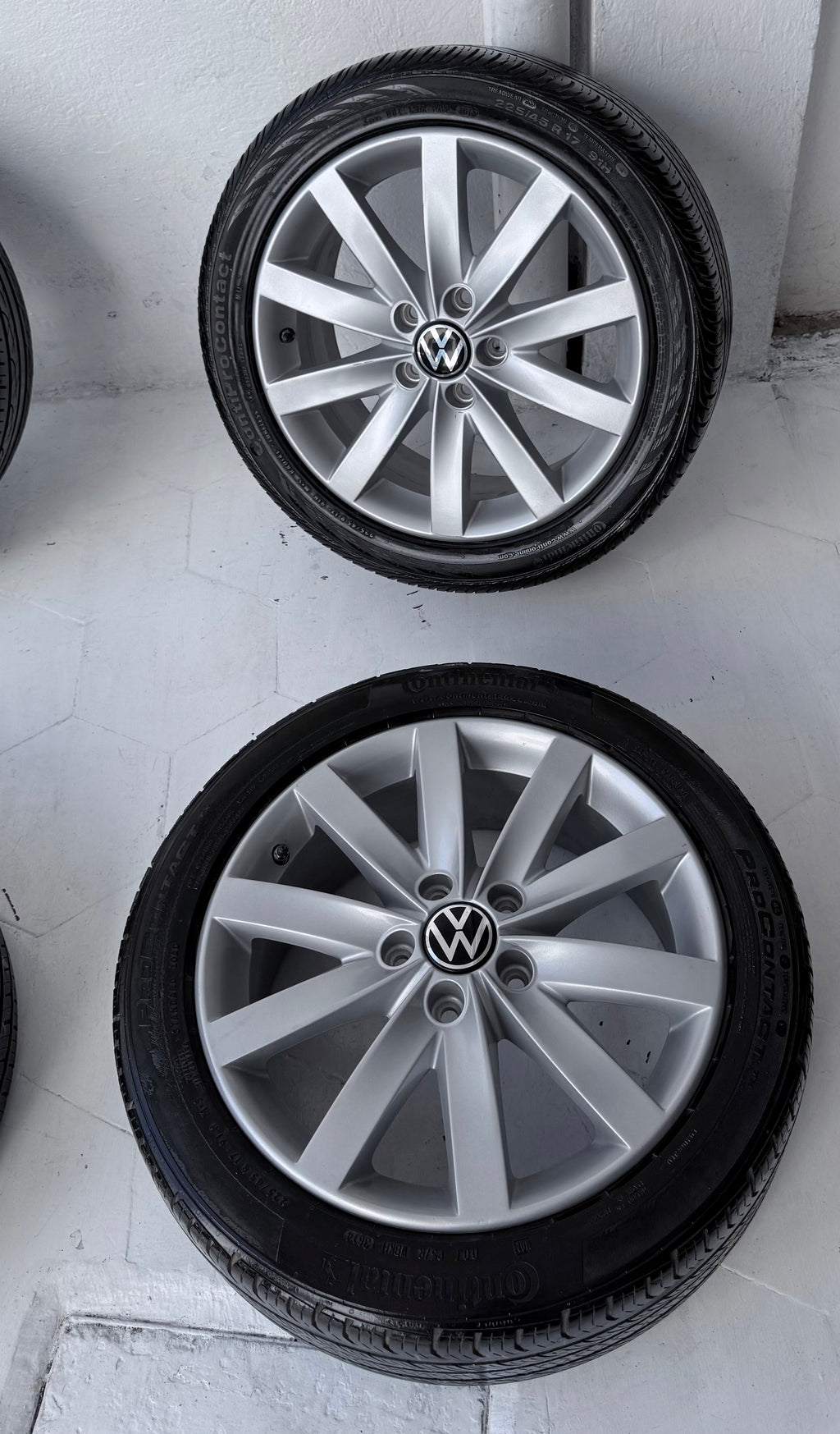 4 Rines con llantas 17” Volkswagen Jetta MK6, MK7, Golf, Bora, Tiguan y Taos – 5×112