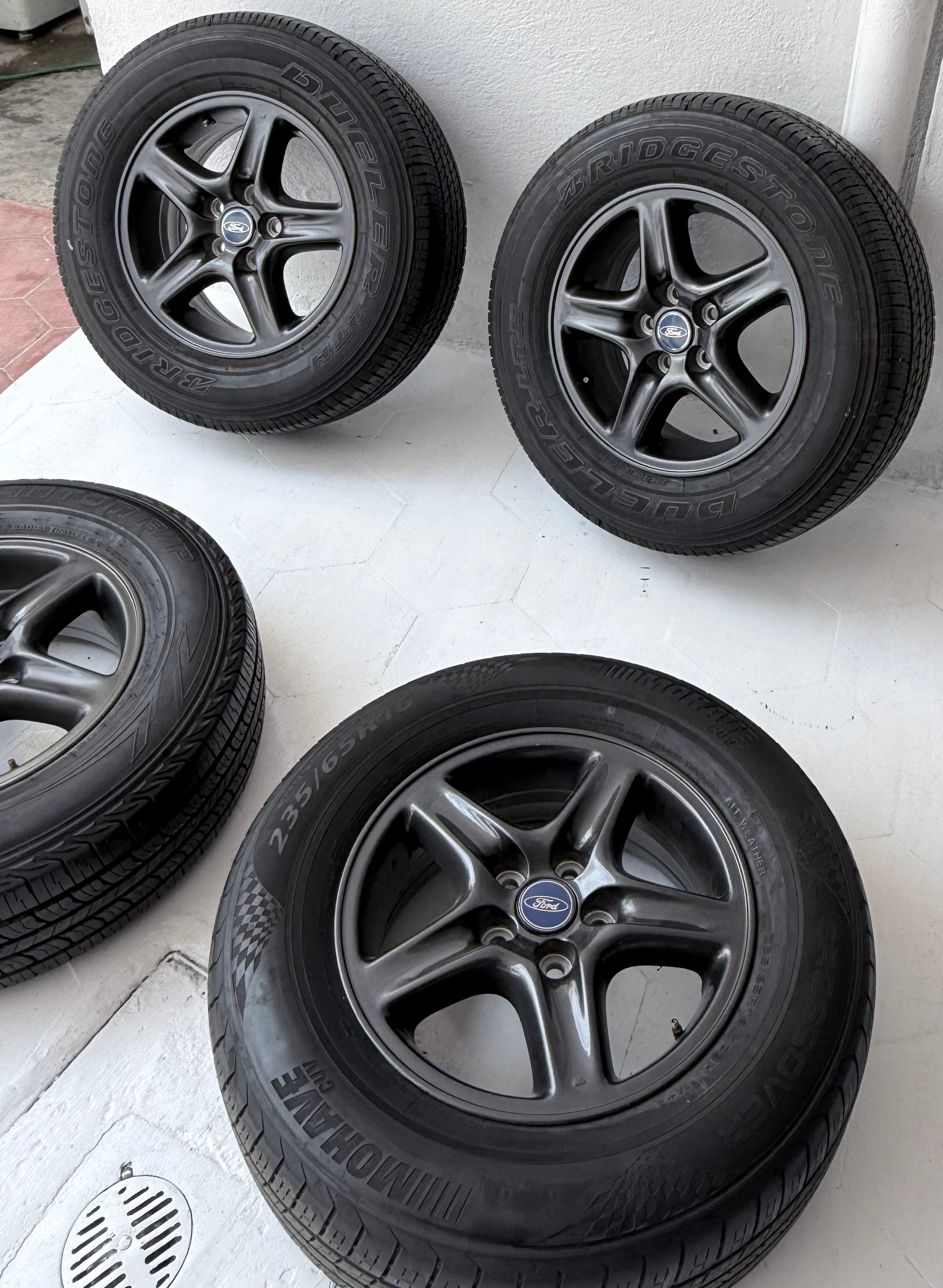 4 Rines con llantas 16” Ford Explorer, Ranger y Mustang – 5×114