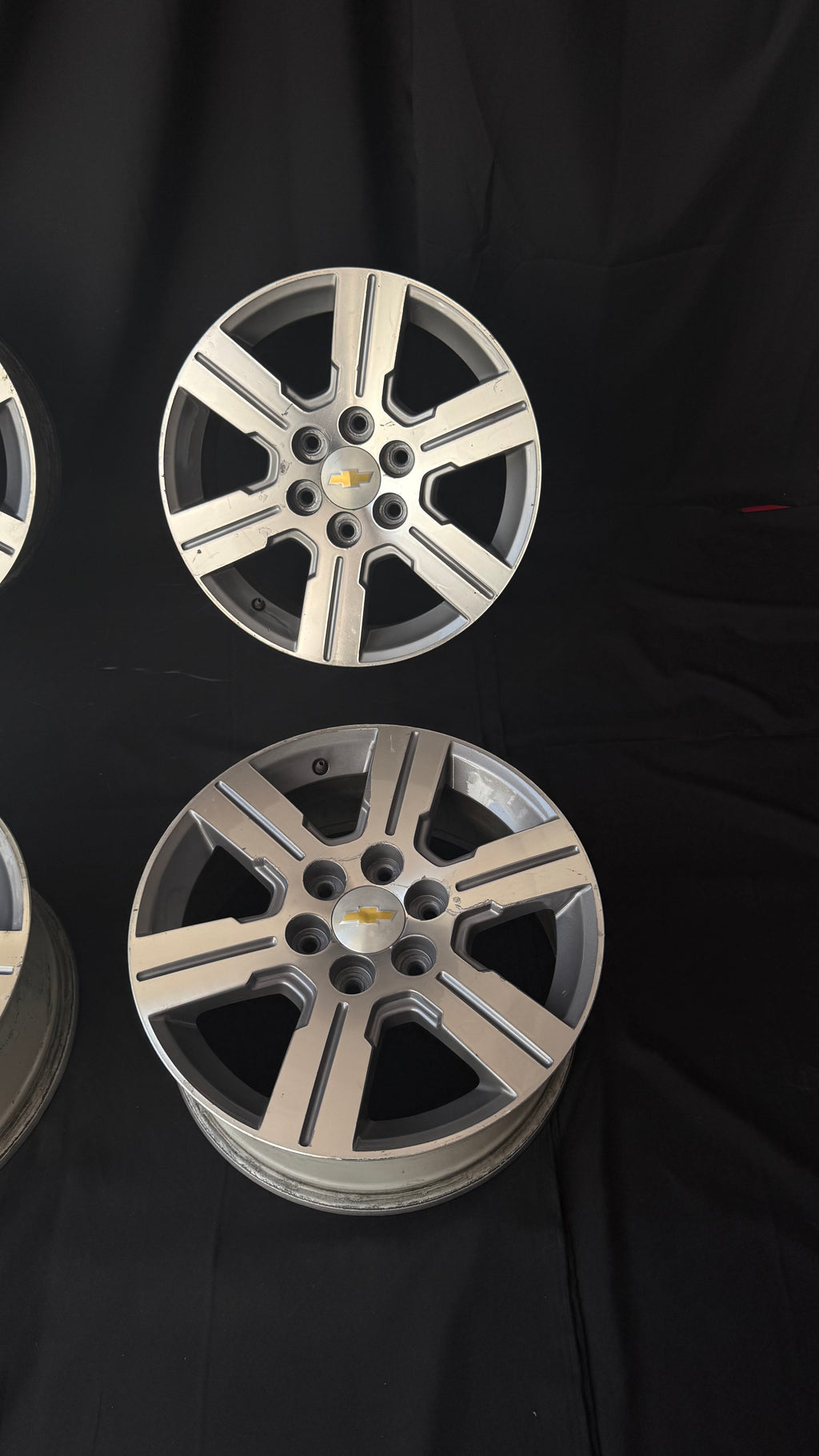 4 Rines 18” Chevrolet Silverado / GMC Suburban / Cheyenne / Express Van Originales