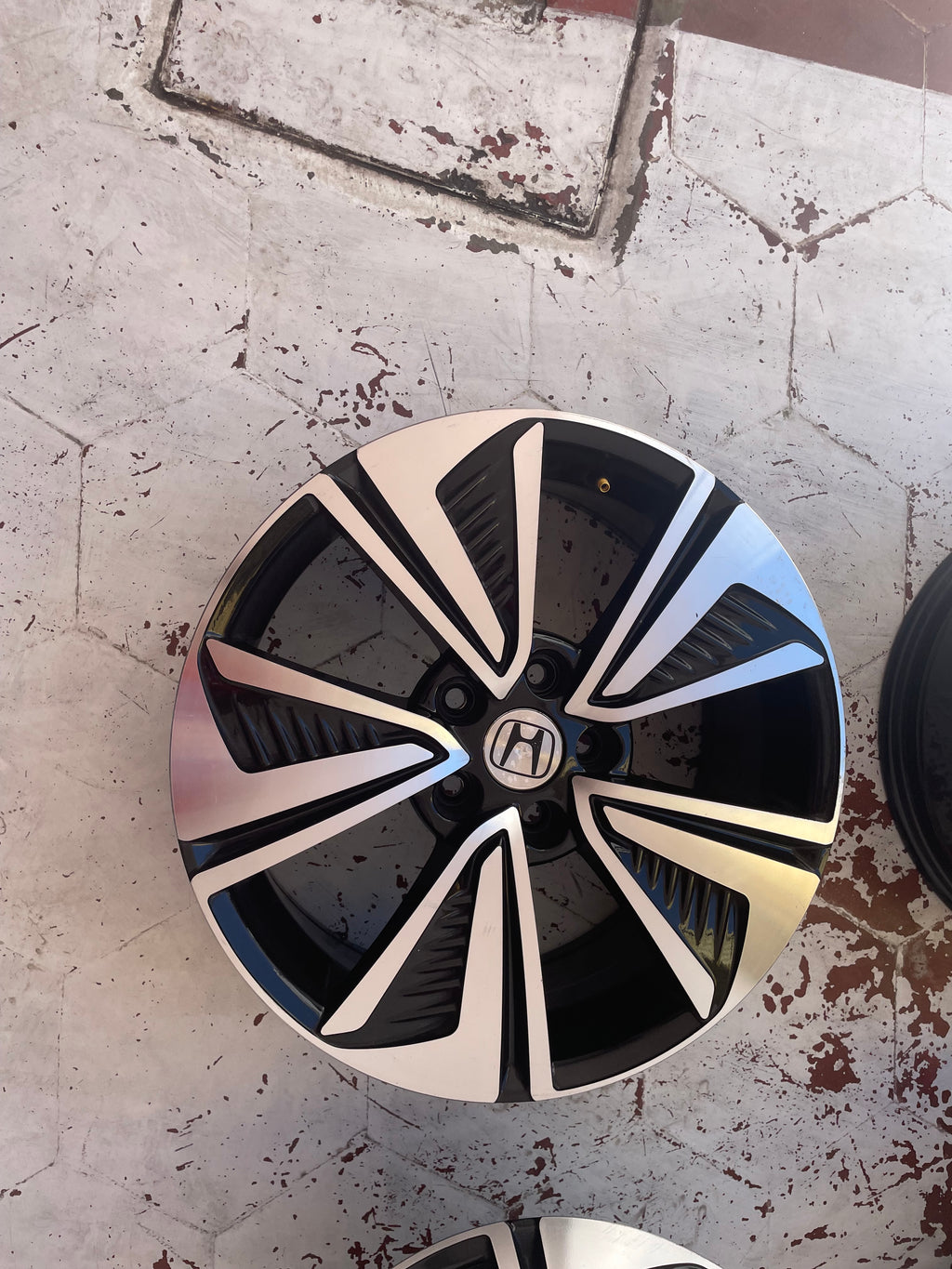 Rines Originales Honda 16" | 5x114 | Juego de 4 Piezas