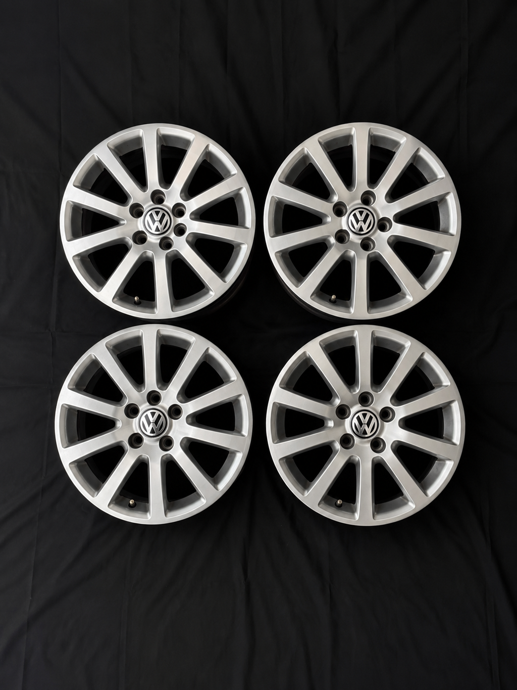4 Rines 16” Volkswagen Jetta MK6 / Bora Seminuevos