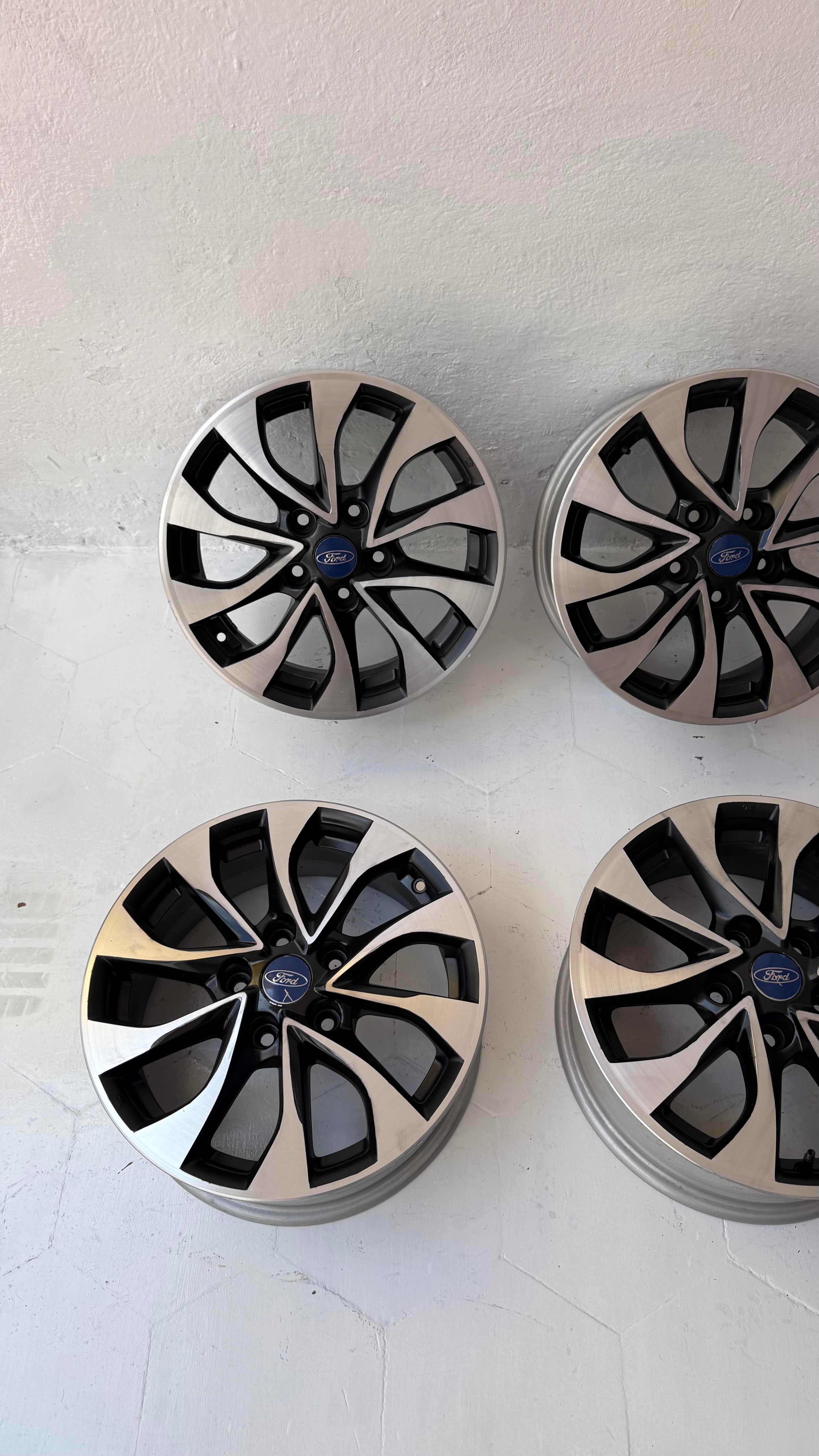4 Rines 16” Ford Mustang, Ranger y Explorer Originales Seminuevos 5x114