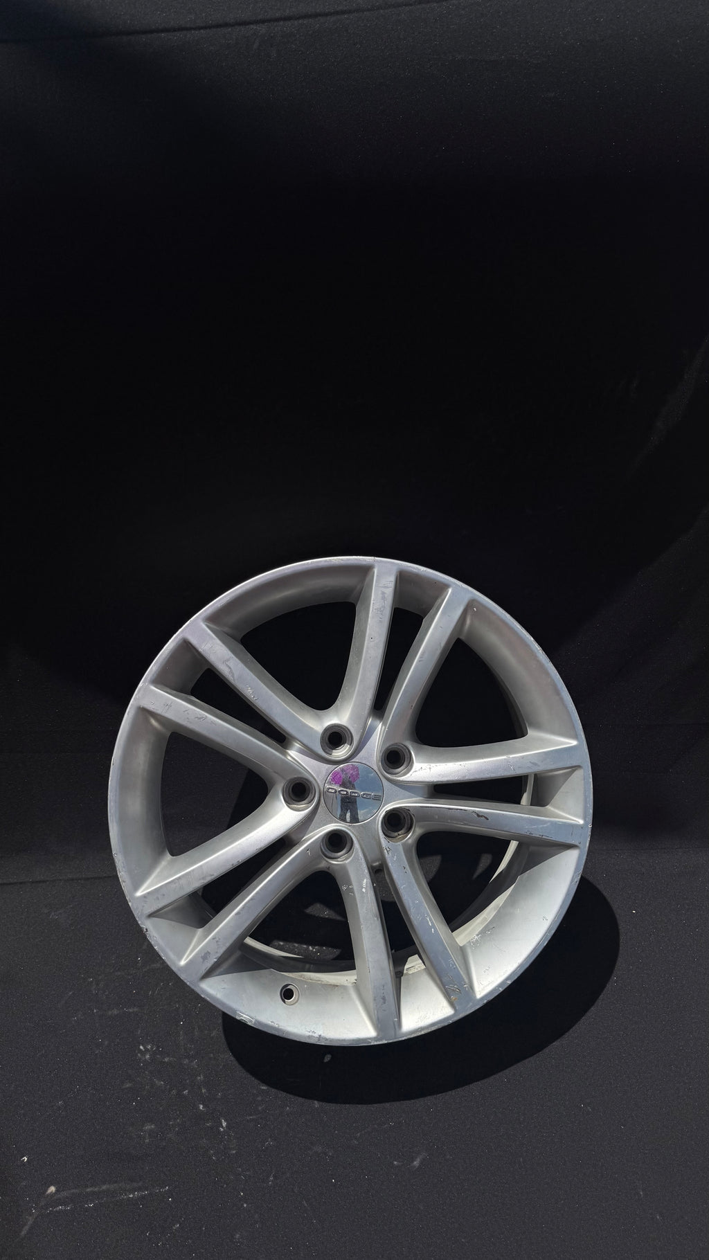 1 Rin 18” Dodge Avenger y Charger – 5×114