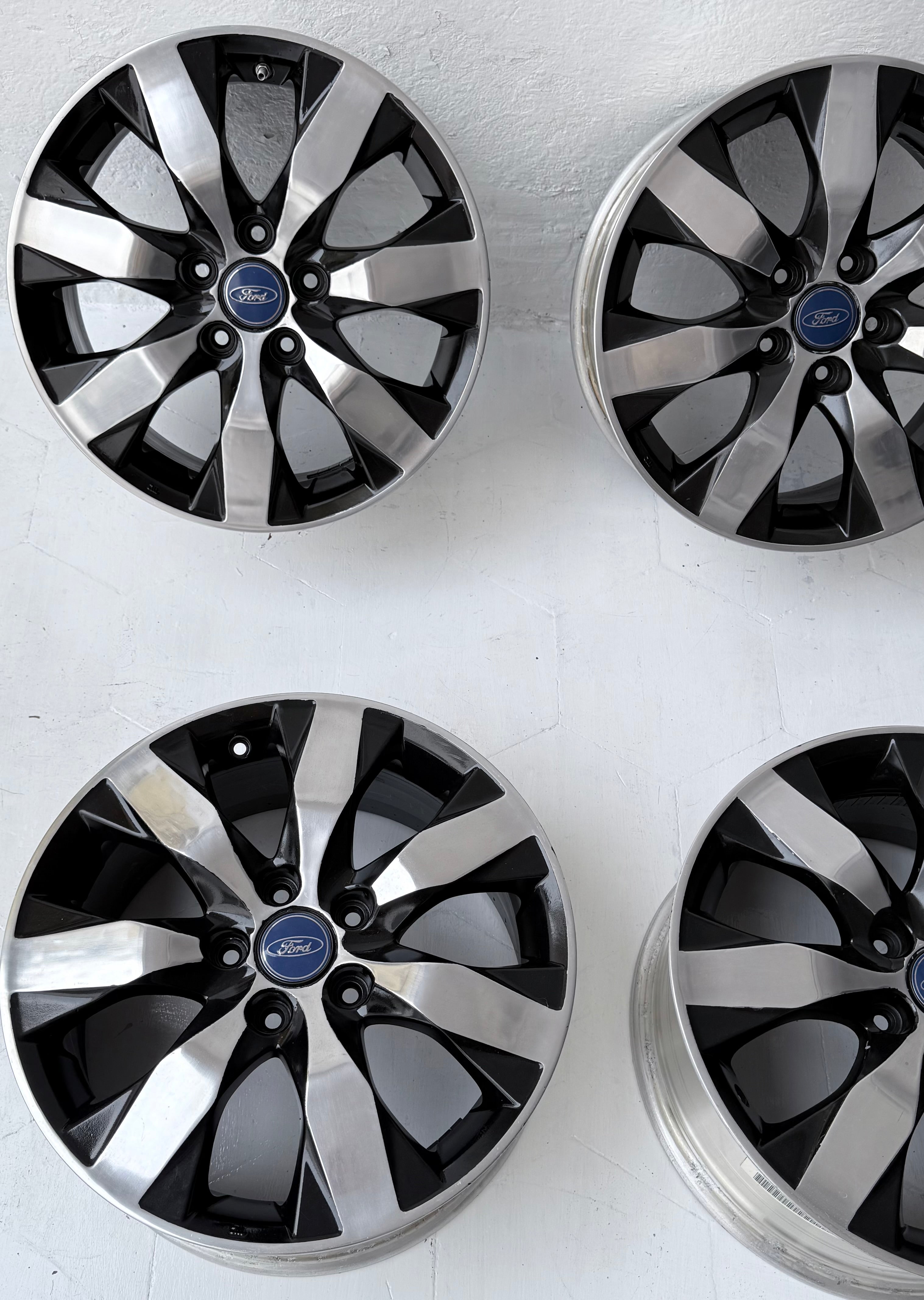 4 Rines 17” Ford Mustang, Explorer y Edge – 5×114
