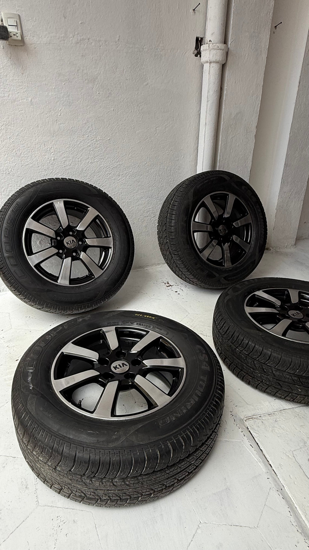 4 Rines con Llantas 16” Kia Forte, Optima y Sportage; Hyundai Tucson – 5×114