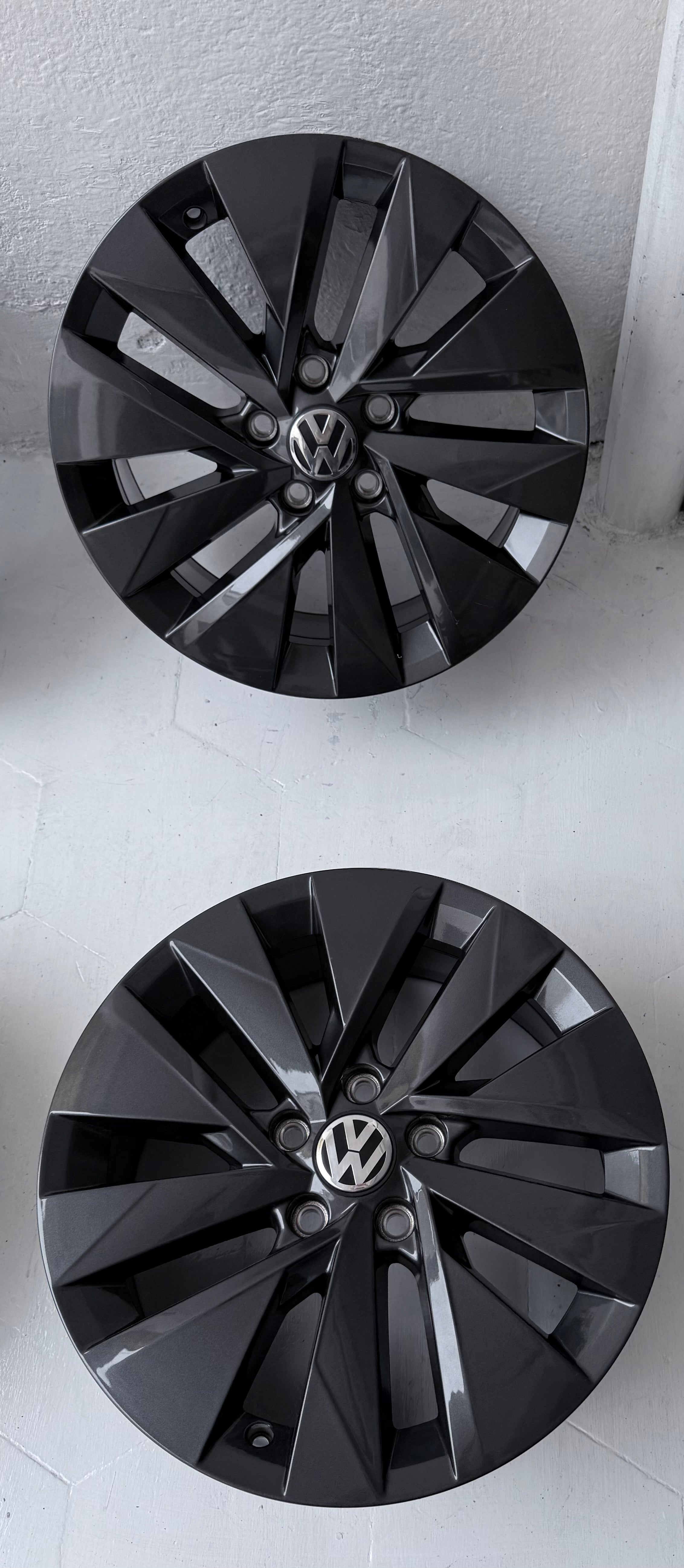 4 Rines 17” Volkswagen Taos, Tiguan, Golf, Jetta, Bora, Passat y New Beetle – 5×112