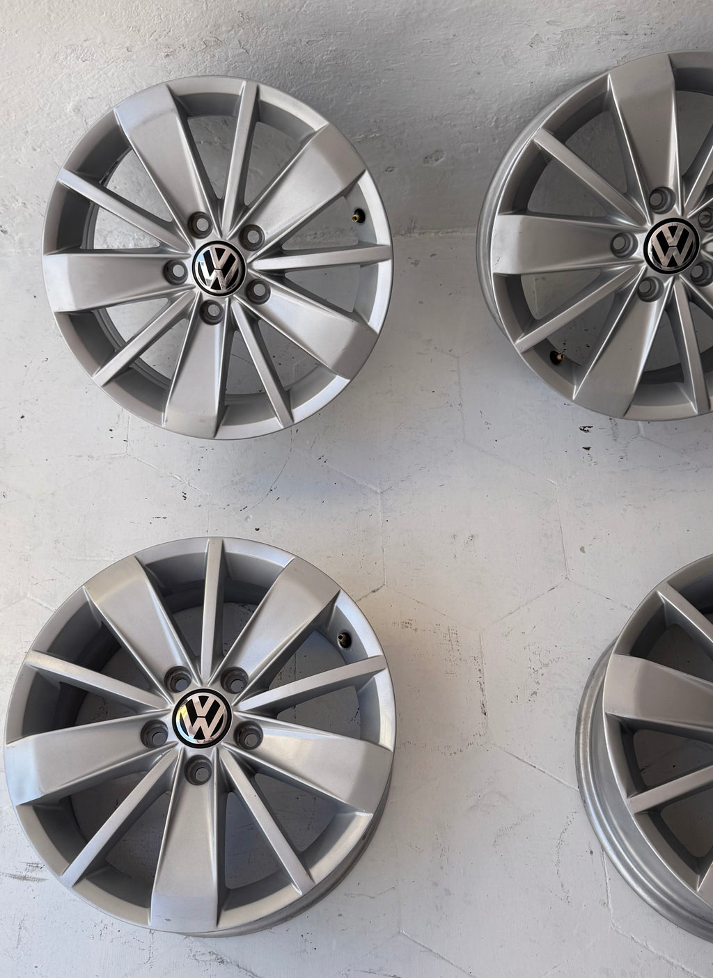4 Rines 16” Volkswagen Jetta MK6 MK7 Originales 5x112
