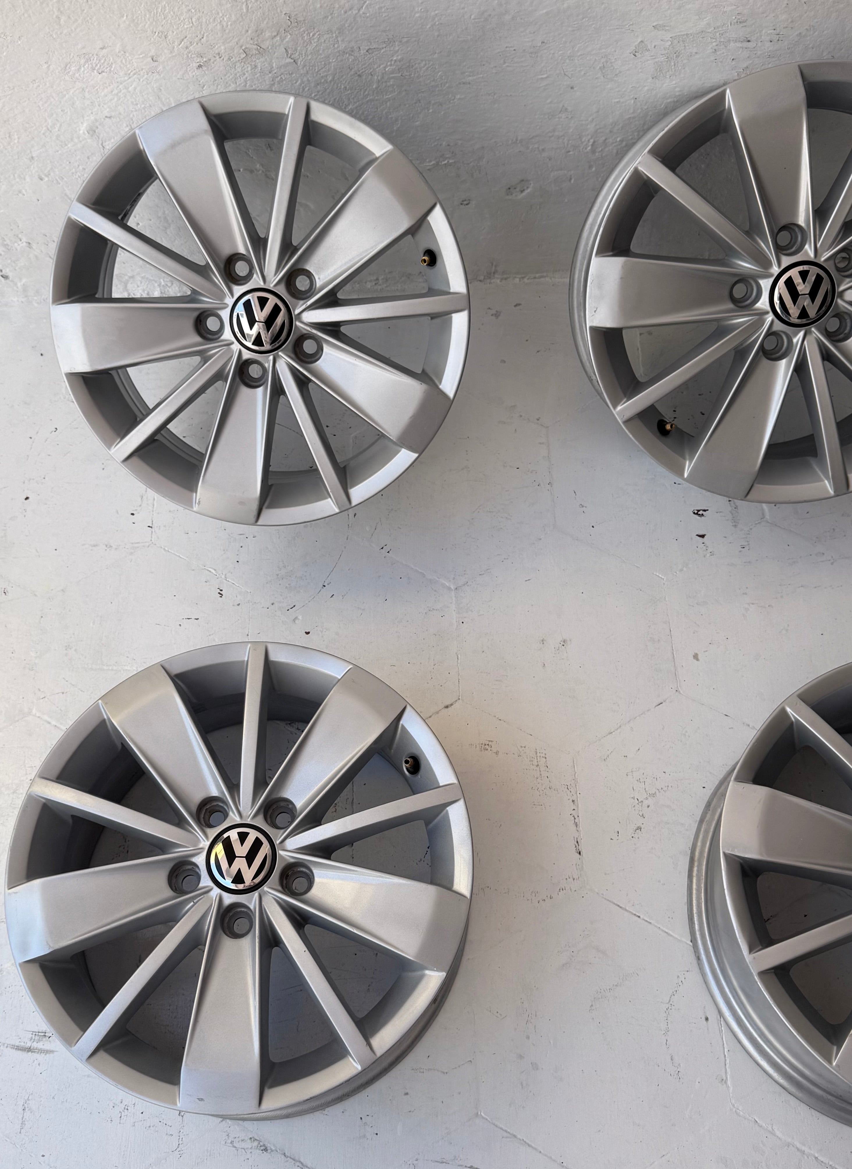4 Rines 16” Volkswagen Jetta MK6 MK7 Originales 5x112