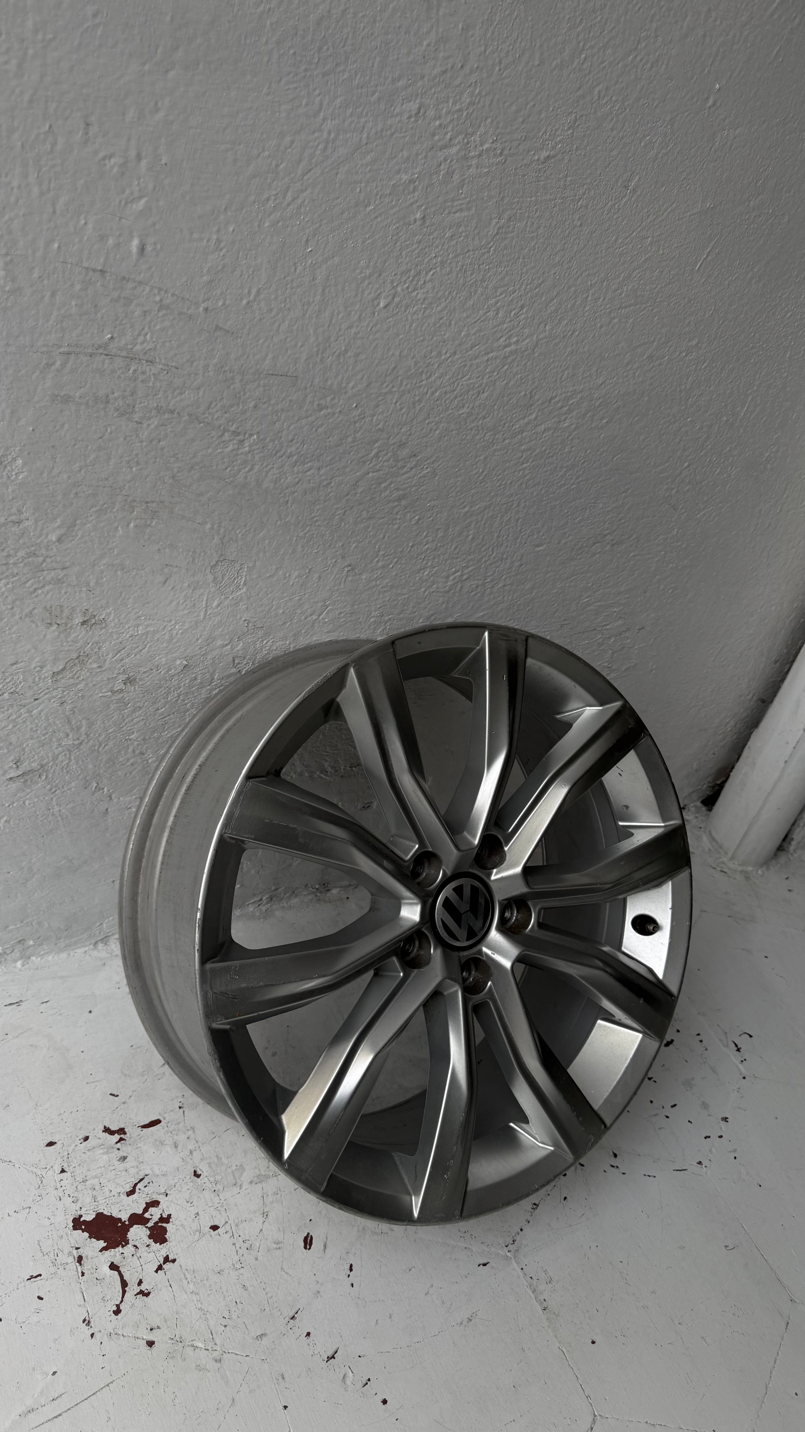 4 Rines 18” Volkswagen Tiguan R-Line – 5×112