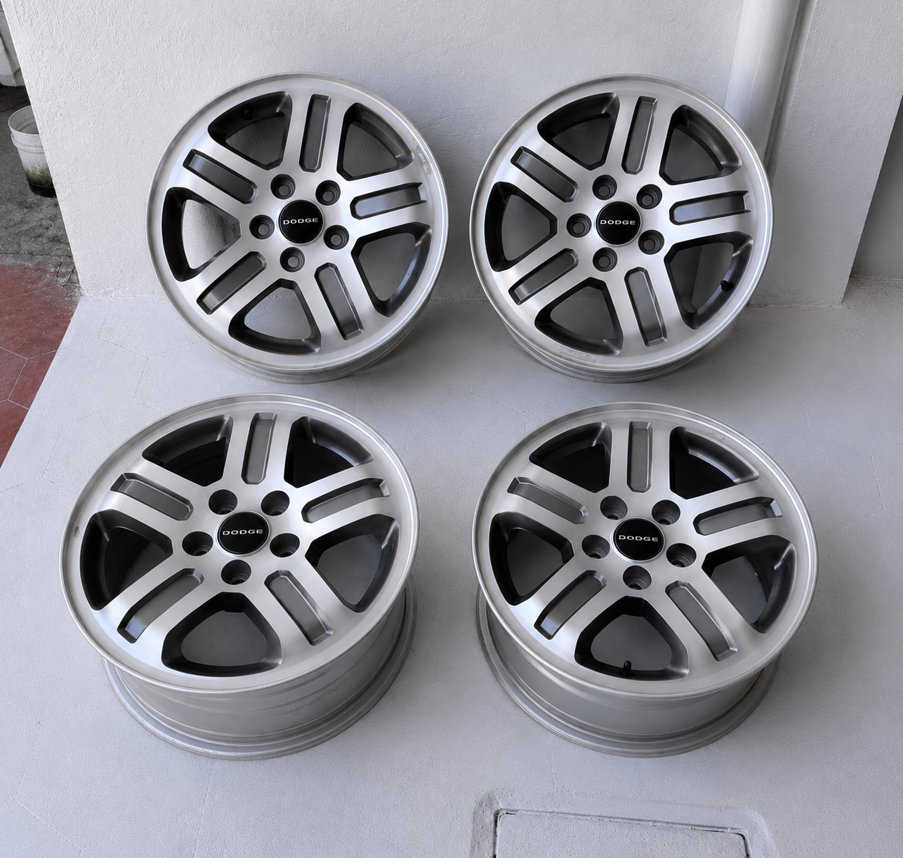 4 Rines 16” Dodge Voyager, Caravan, Avenger y Nitro / Jeep Liberty, Compass y Patriot – 5×114