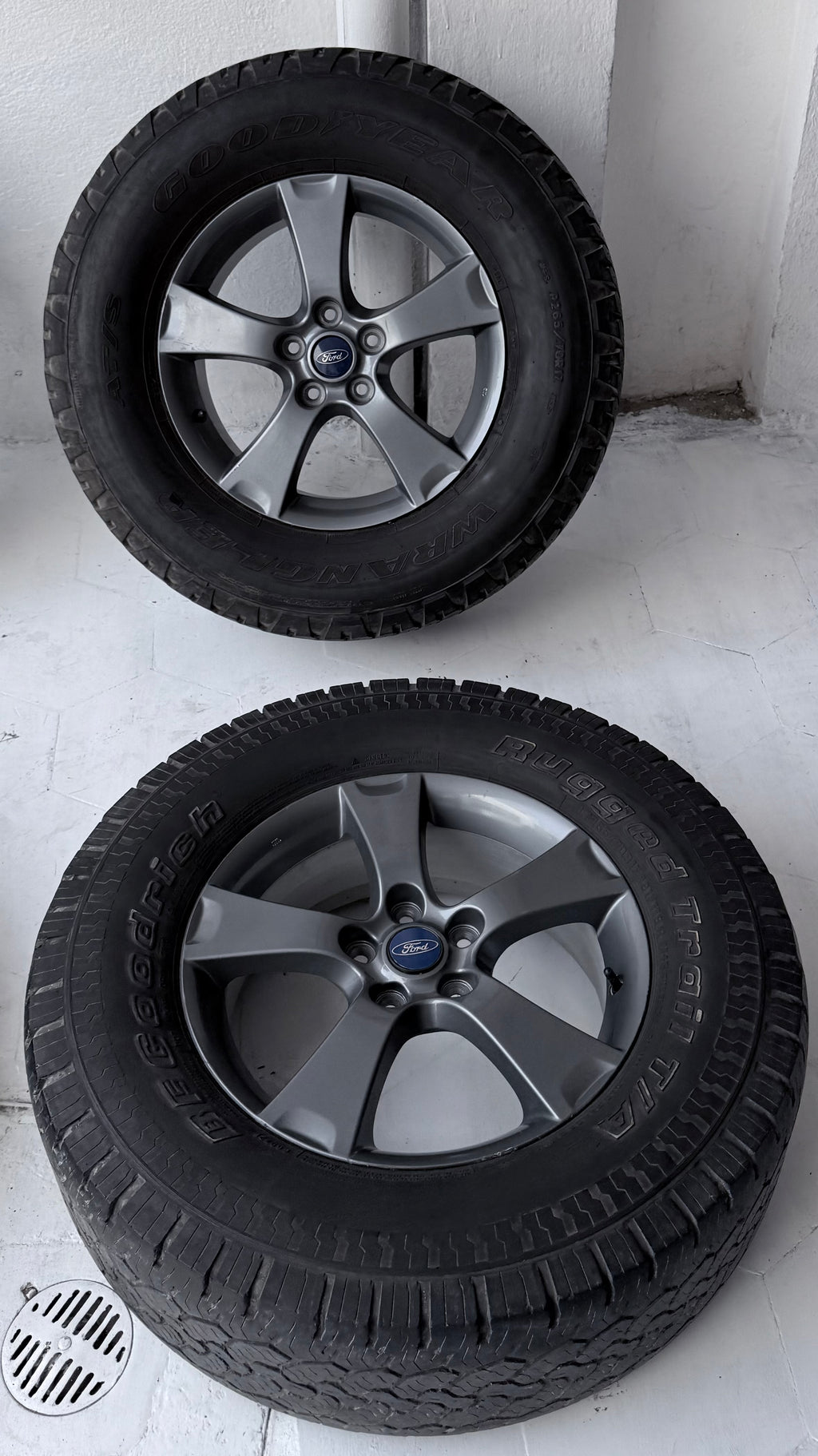 4 Rines con llantas 17” Ford Ranger y Explorer – 5×114
