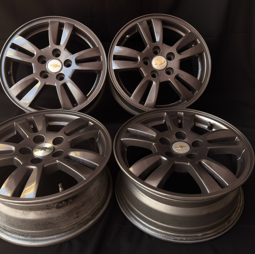 4 rines 15 pulgadas Chevrolet Trax Cavalier Onix Sonic originales 5x105